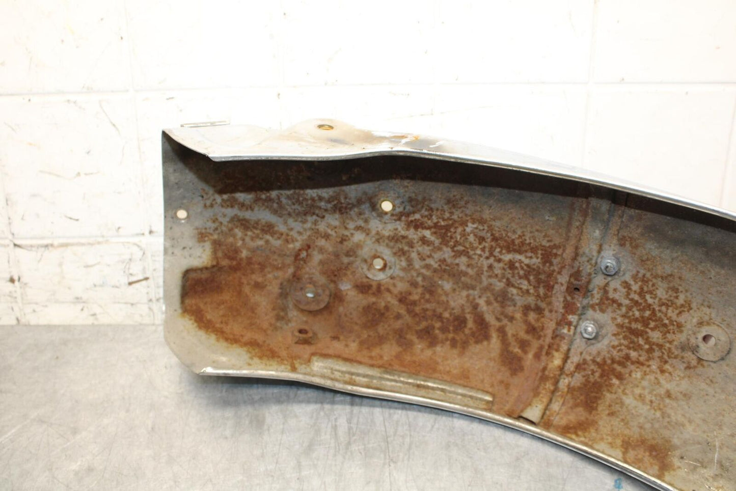 1977 Yamaha XS750 REAR BACK WHEEL FENDER MUD GUARD BB554