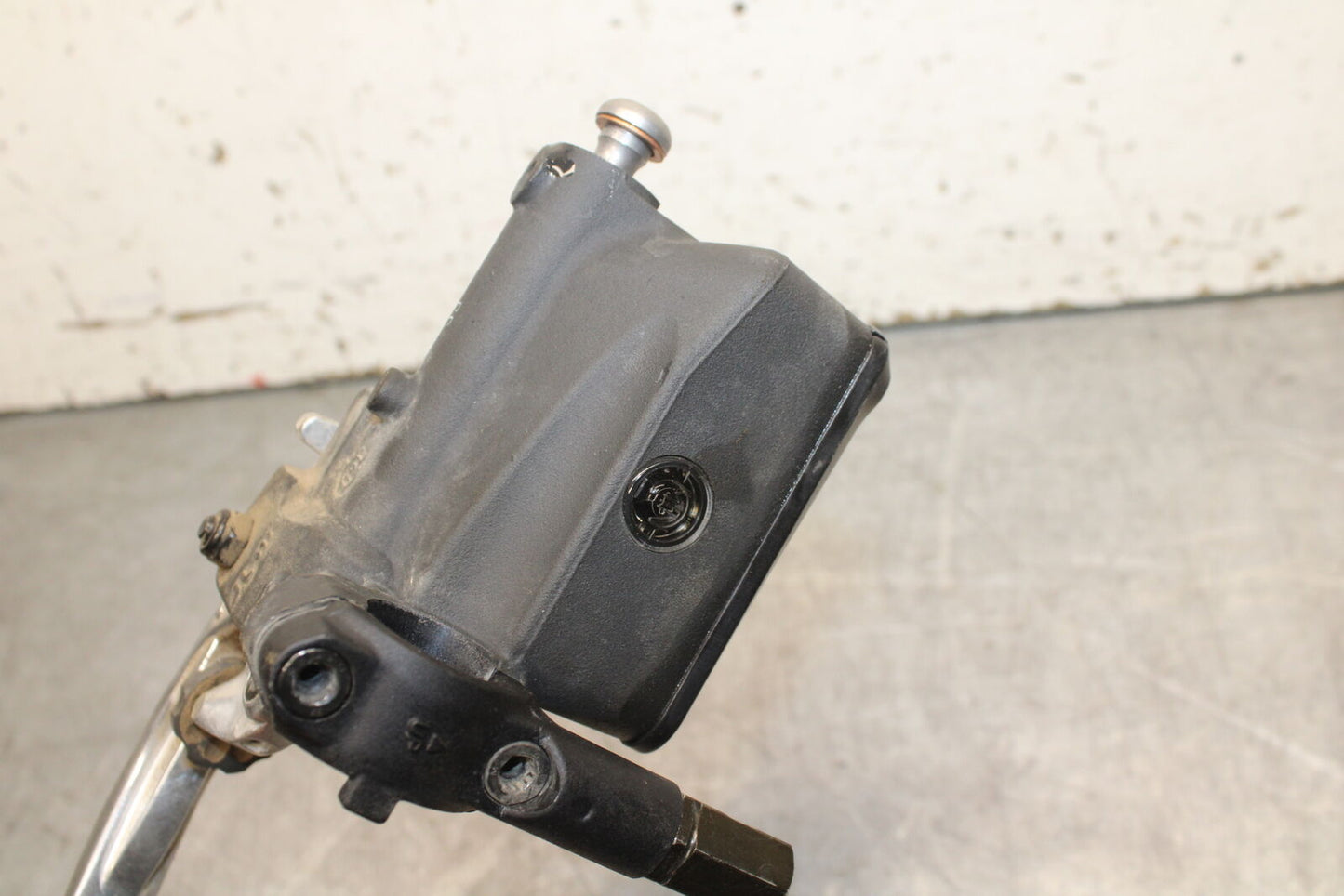 21-24 KTM 890 ADVENTURE R FRONT BRAKE MASTER CYLINDER w/ LEVER BB723