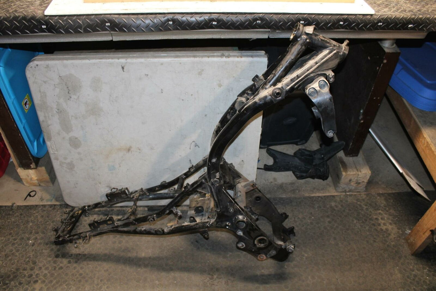 03-06 KAWASAKI Z1000 FRAME CHASSIS BB319