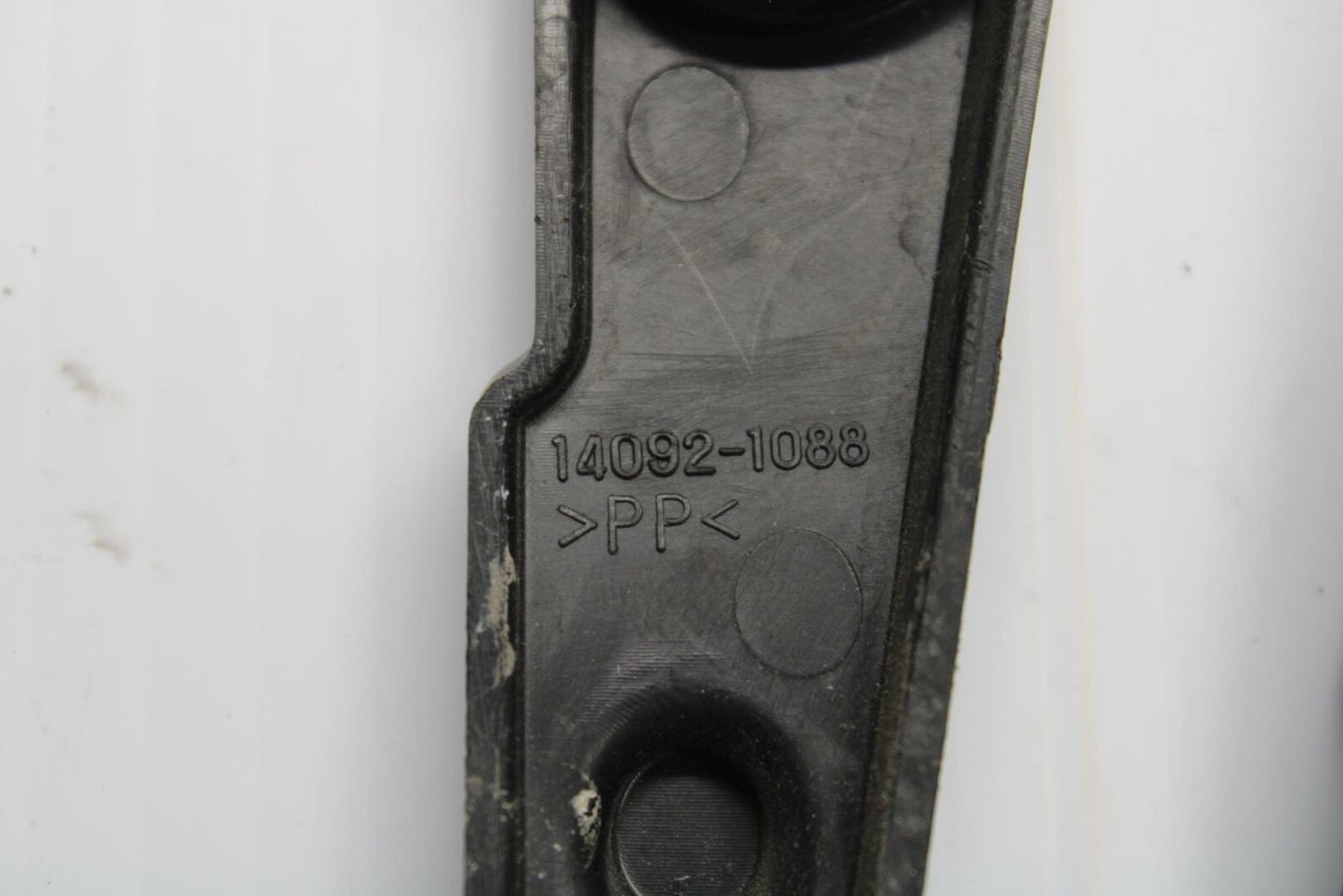 13-18 KAWASAKI NINJA ZX6R FAIRING STAY BRACKETS SUPPORTS MOUNTS BB240