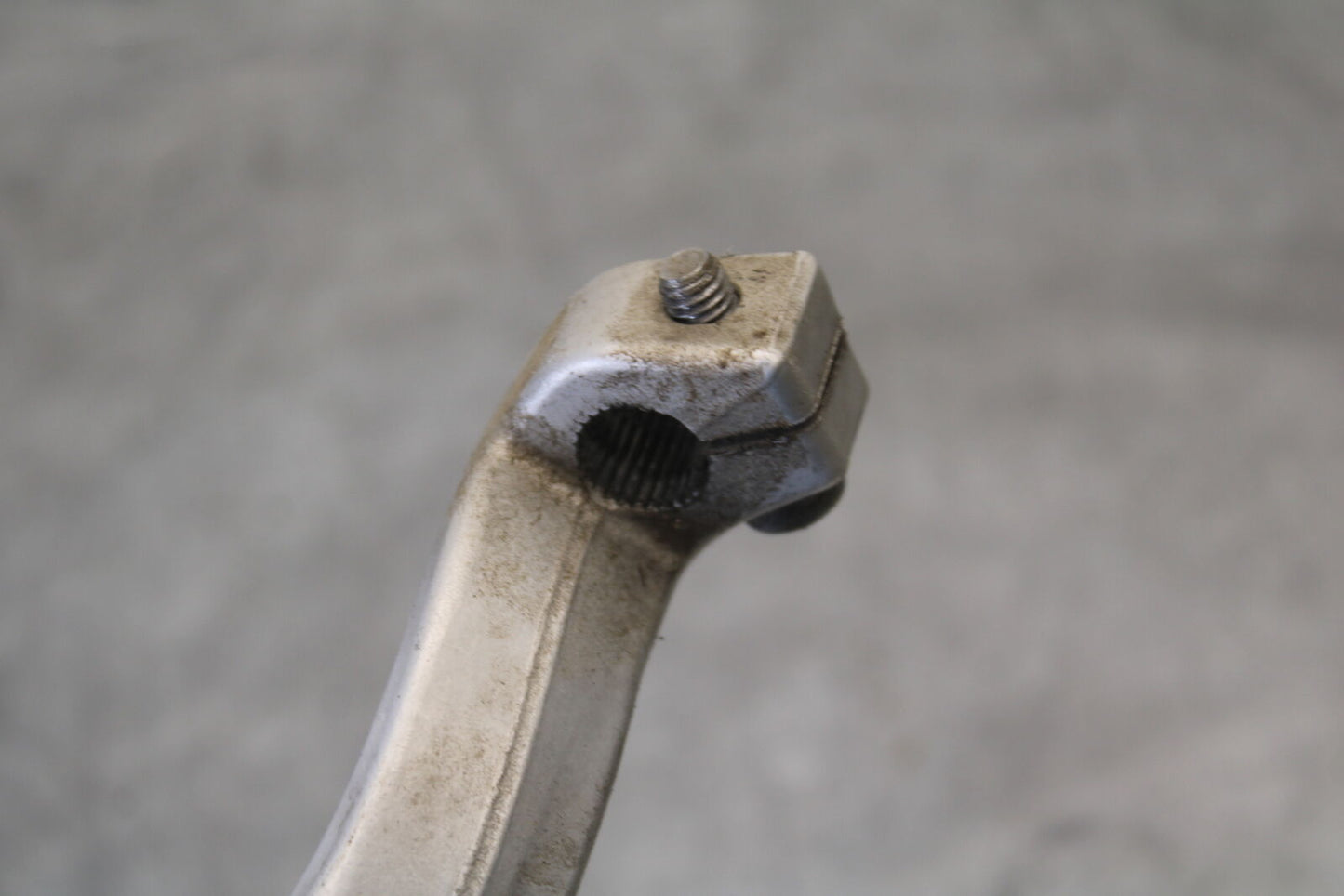01-06 TRIUMPH TIGER 955I SHIFTER PEDAL BB693