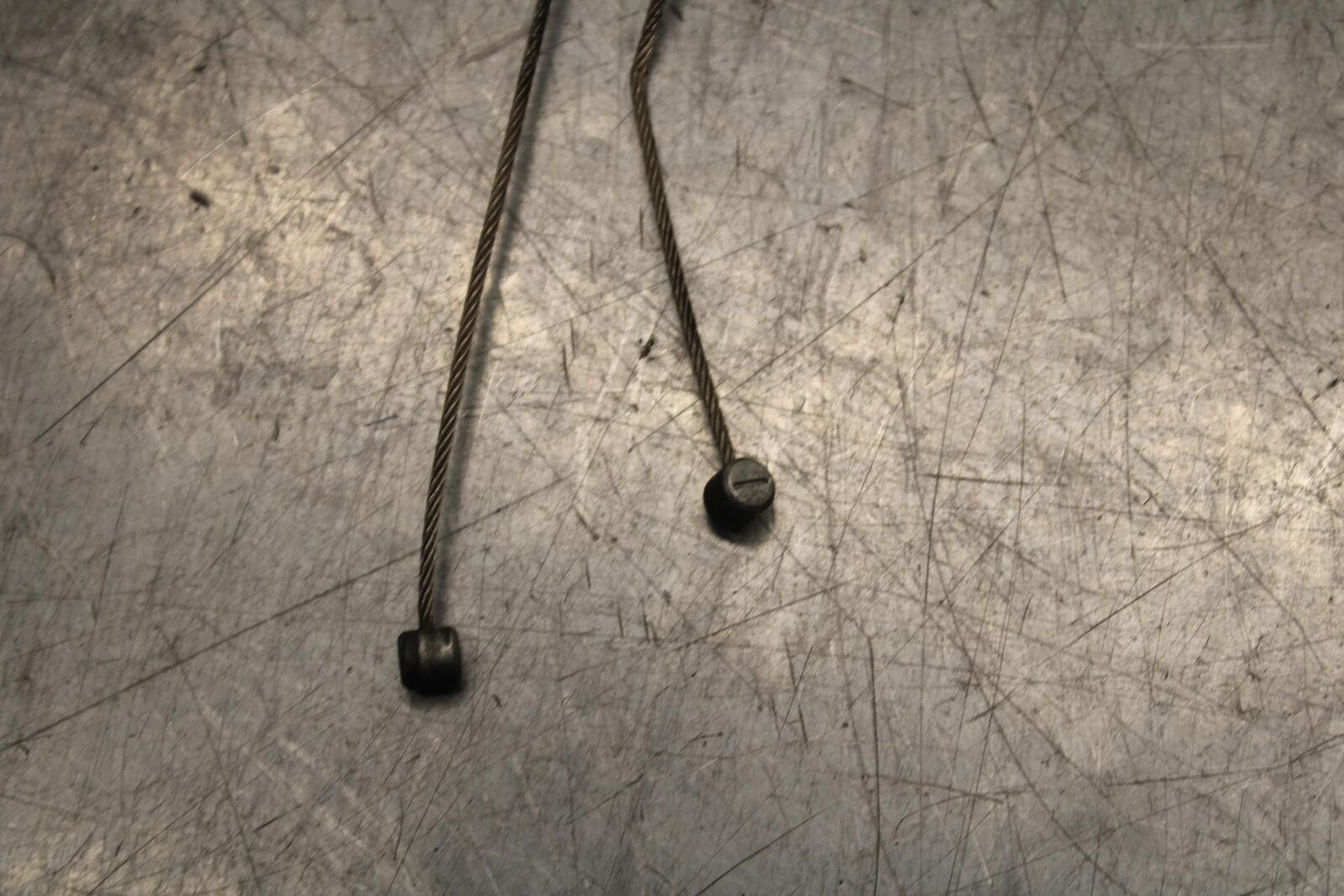 01 SUZUKI GSXR1000 THROTTLE CABLES LINES BB100