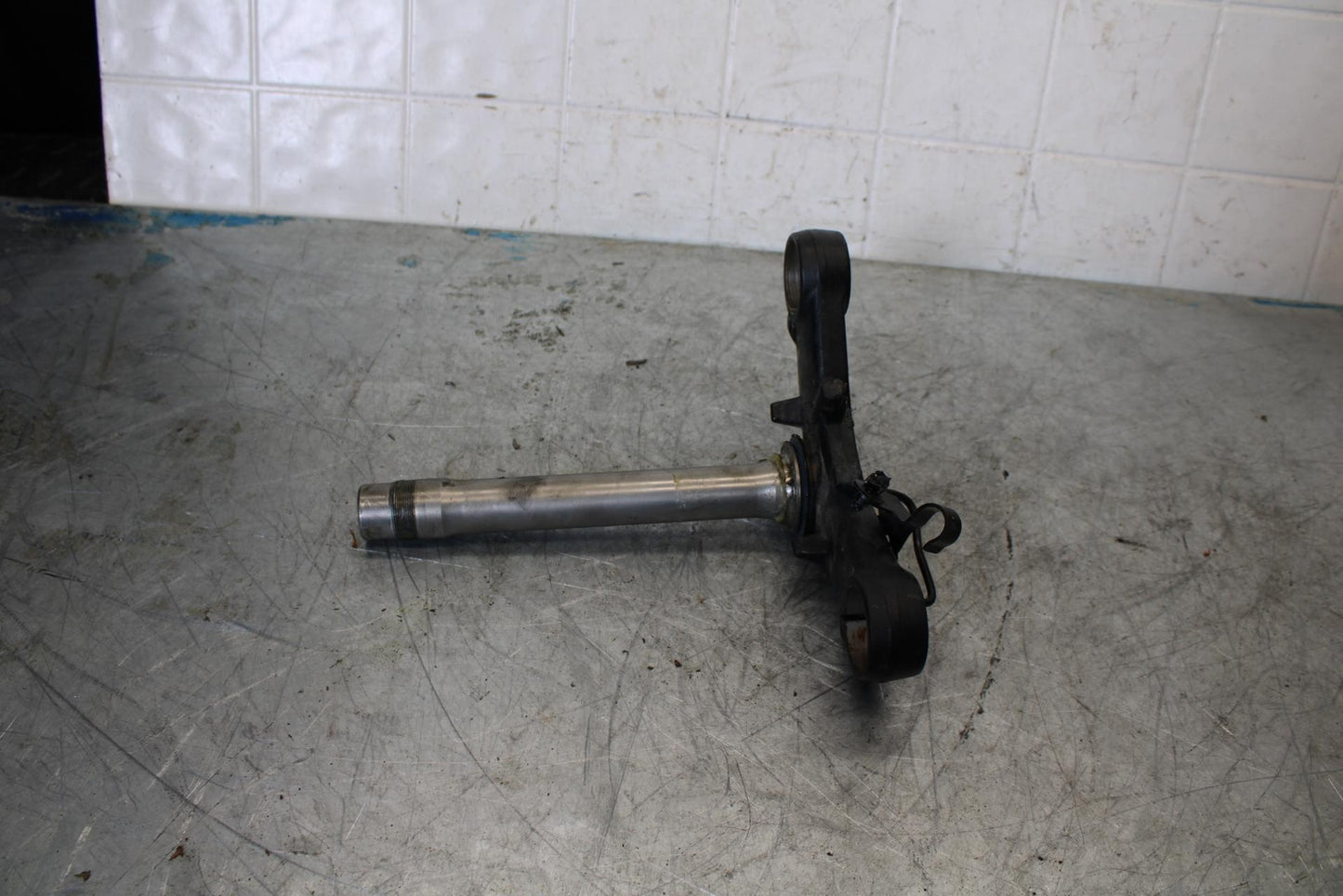 13-17 KAWASAKI NINJA 300 FRONT FORKS CLAMP LOWER TRIPLE TREE STEM BB429