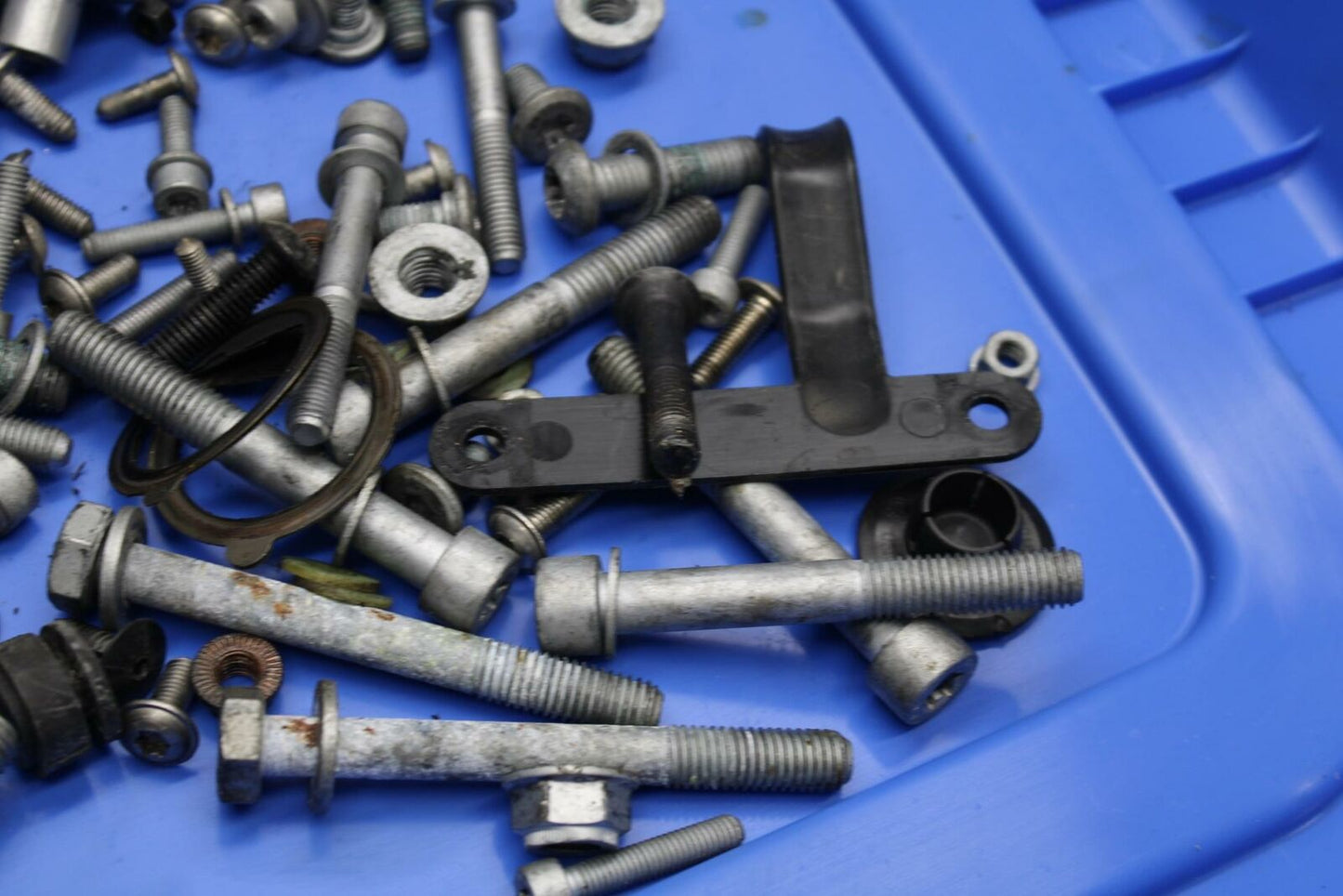 06-12 BMW F800ST ENGINE MOUNTING BOLTS HARDWARE MOTOR LEFTOVER BB291