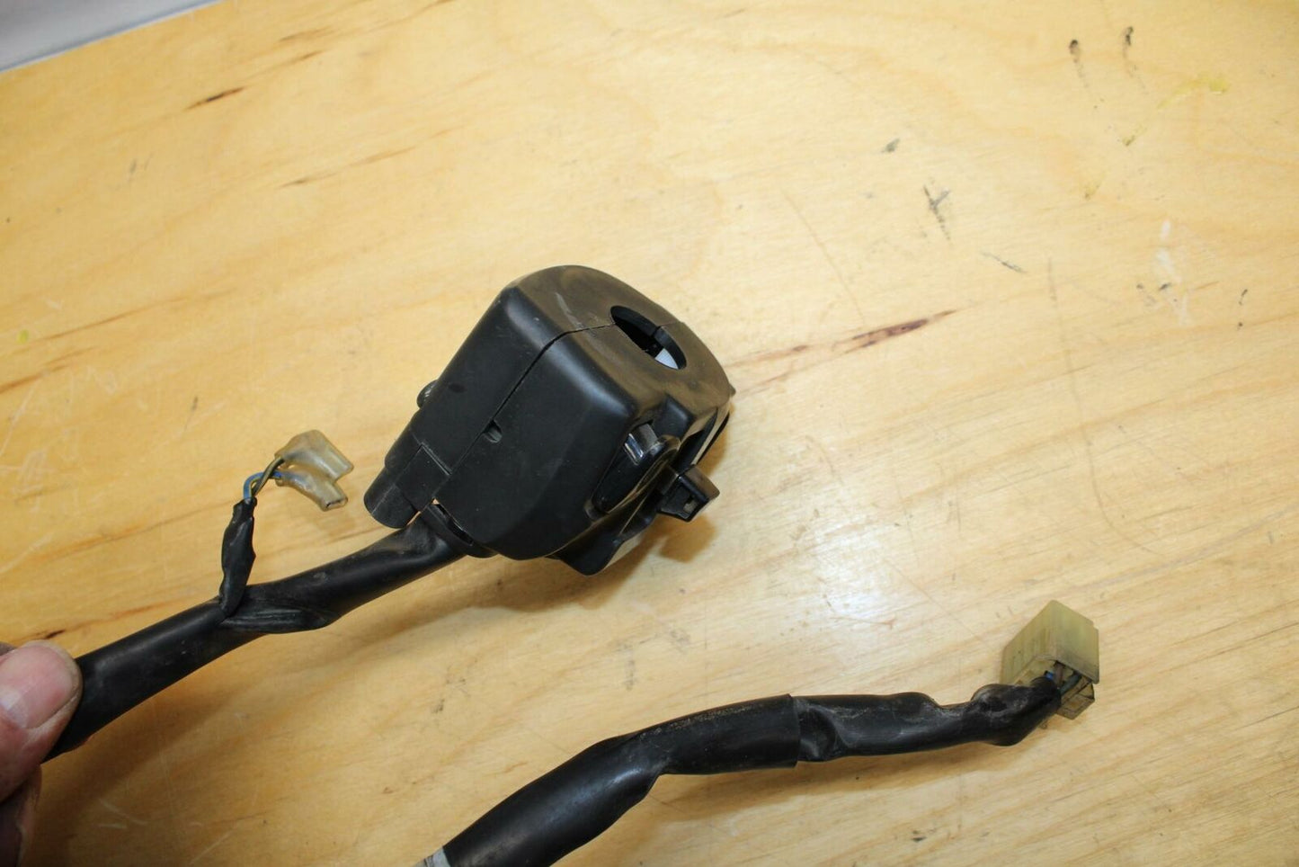 02-03 YAMAHA YZF R1 5PW LEFT CLIP ON HANDLE HORN SIGNALS SWITCH SWITCHES BB313