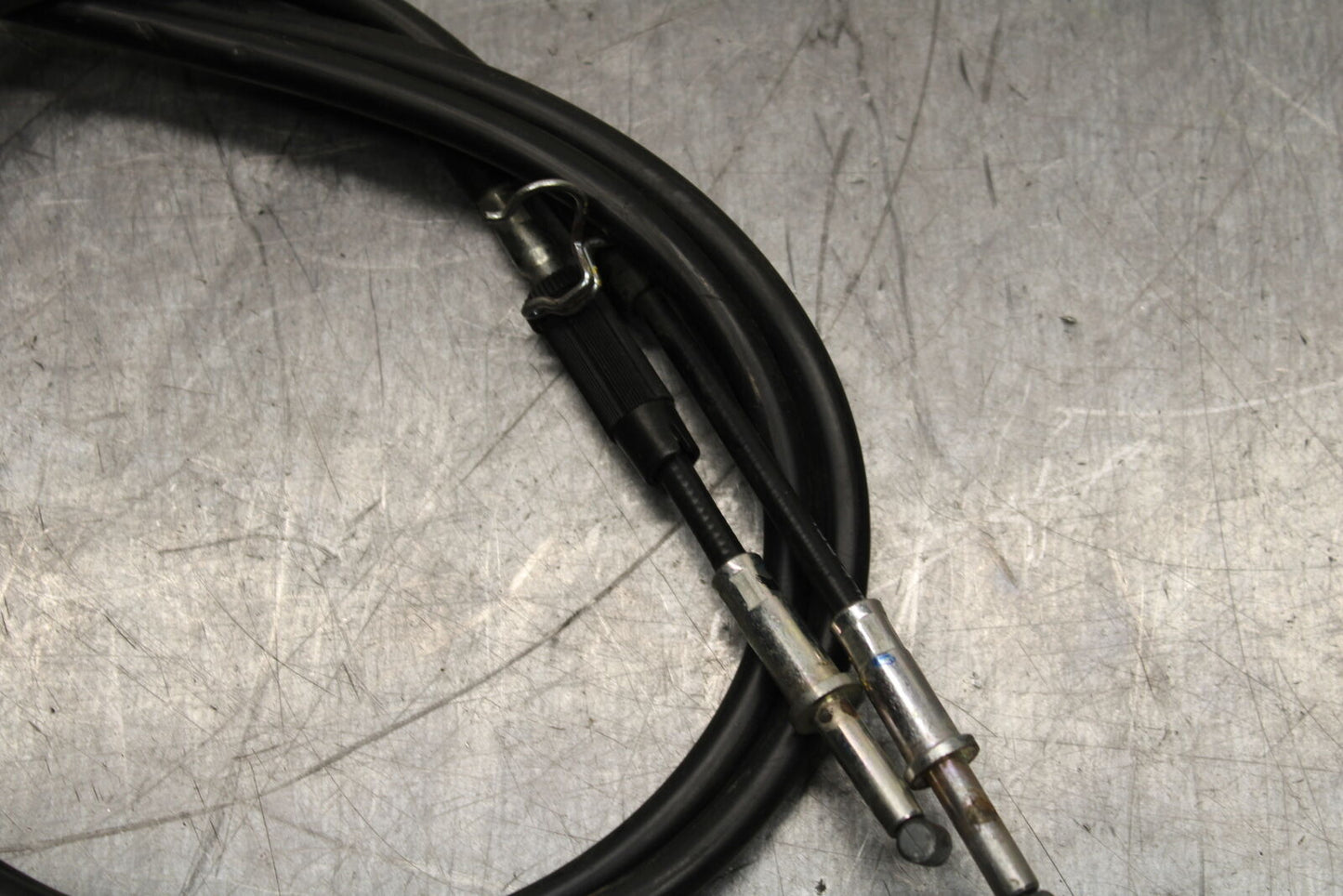 19-22 KAWASAKI Z400 THROTTLE CABLES LINES BB738