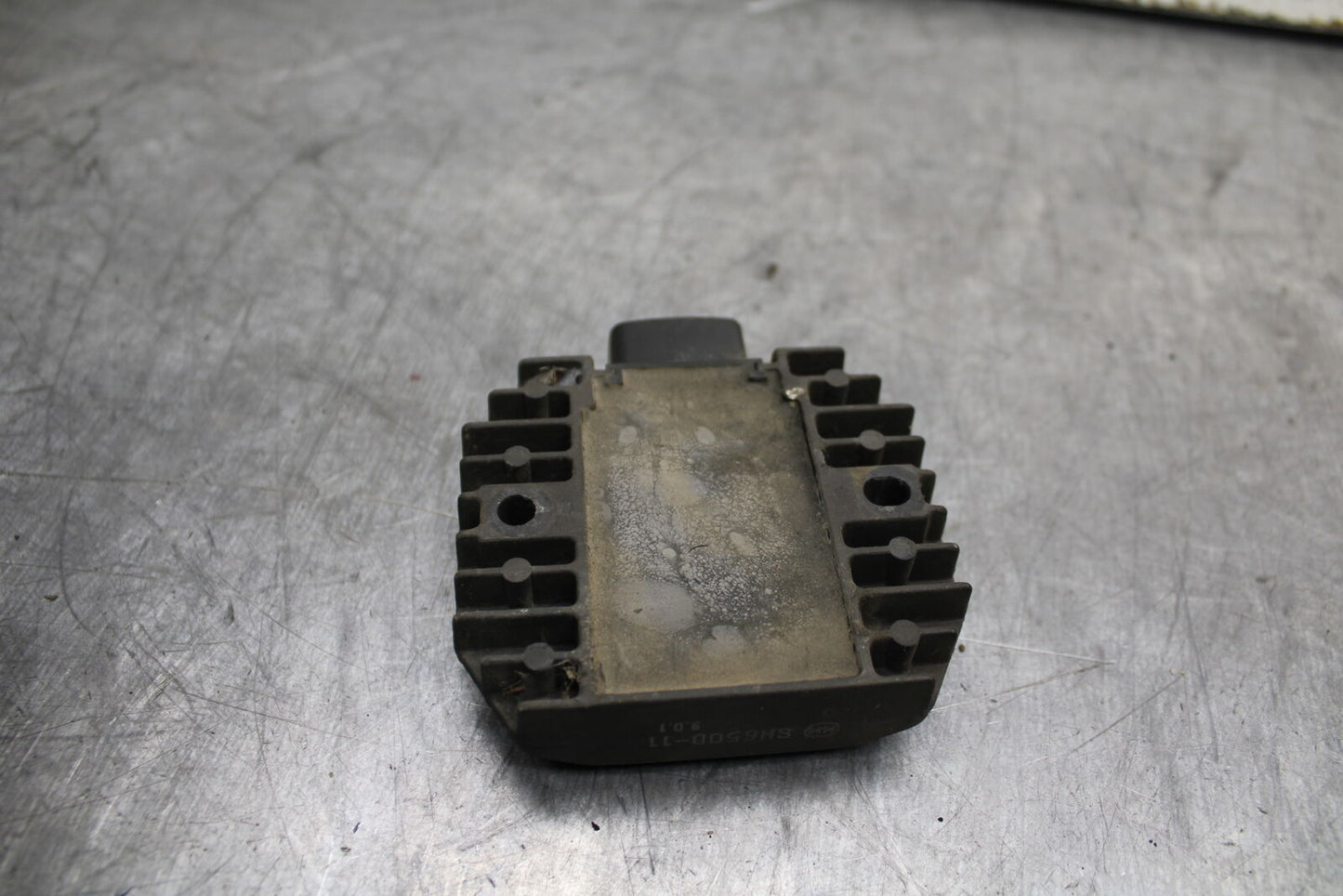 99-00 YAMAHA V STAR 1100 RECTIFIER VOLTAGE REGULATOR BB711