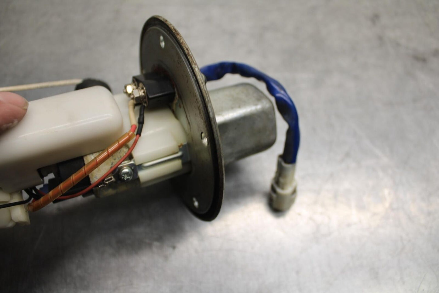 06-07 SUZUKI GSXR 600 750 FUEL PUMP GAS PETROL SENDER UNIT BB98