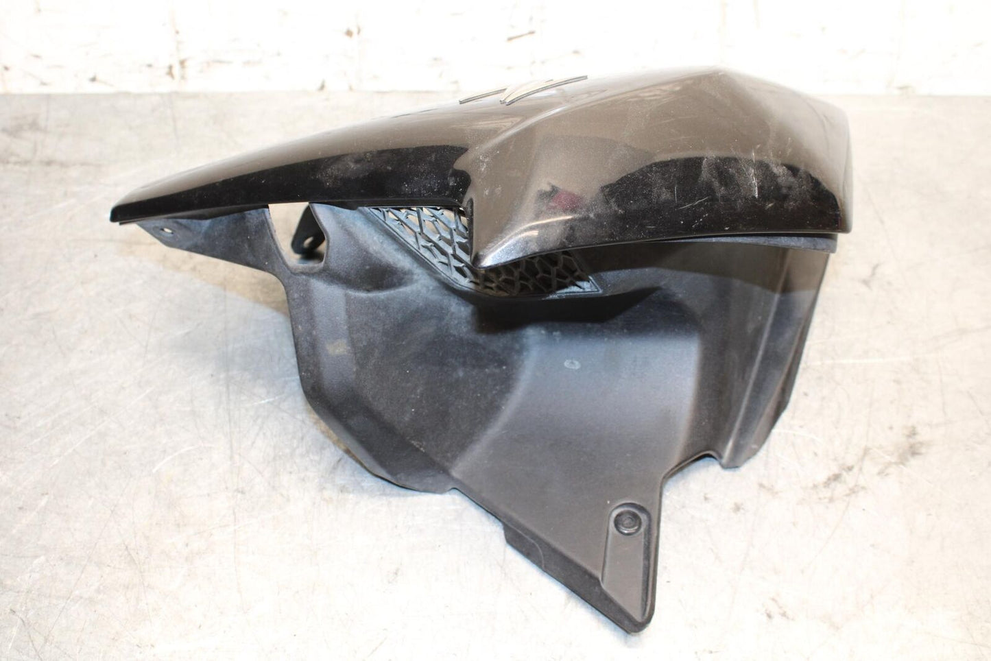 17 KAWASAKI Z900 ZR900 LEFT FRONT UPPER MID SIDE FAIRING COWL PLASTIC BB549