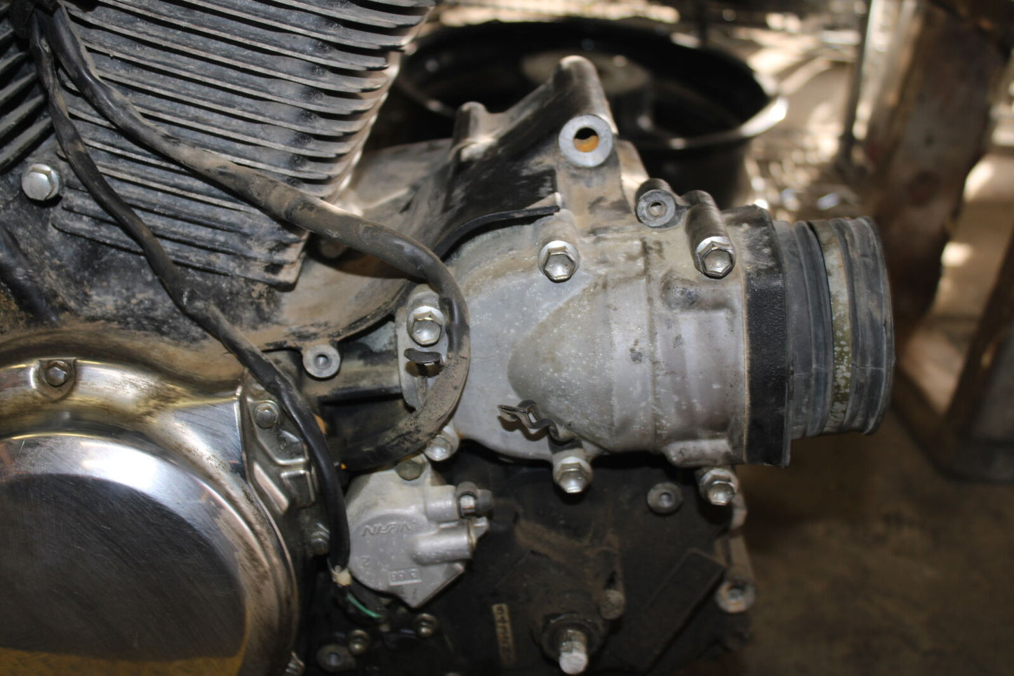 87-03 SUZUKI INTRUDER 1400 VS1400GLP ENGINE MOTOR BB702