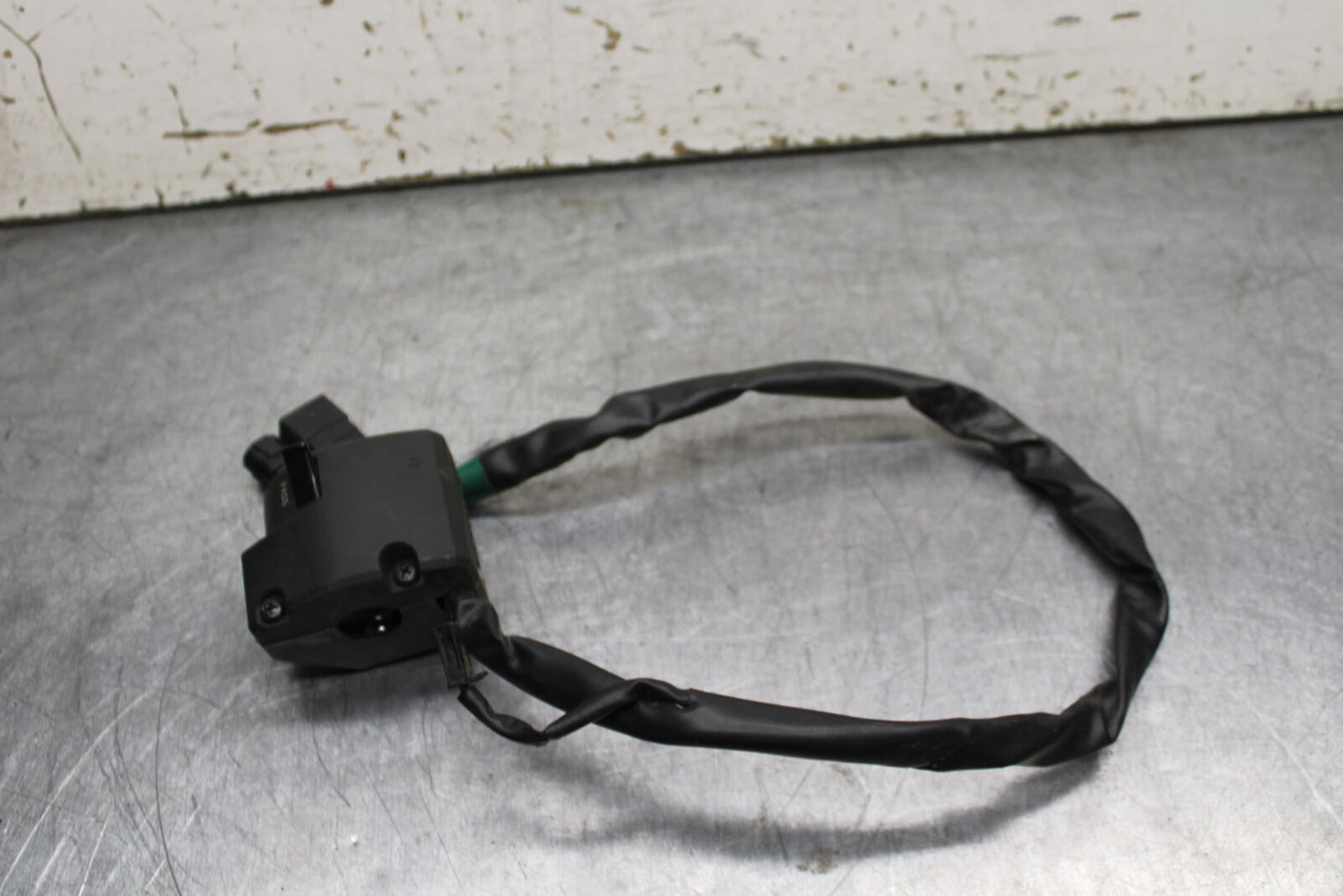 13-17 KAWASAKI NINJA ZX6R ZX636E LEFT CLIP ON HANDLE HORN SIGNALS SWITCH BB735