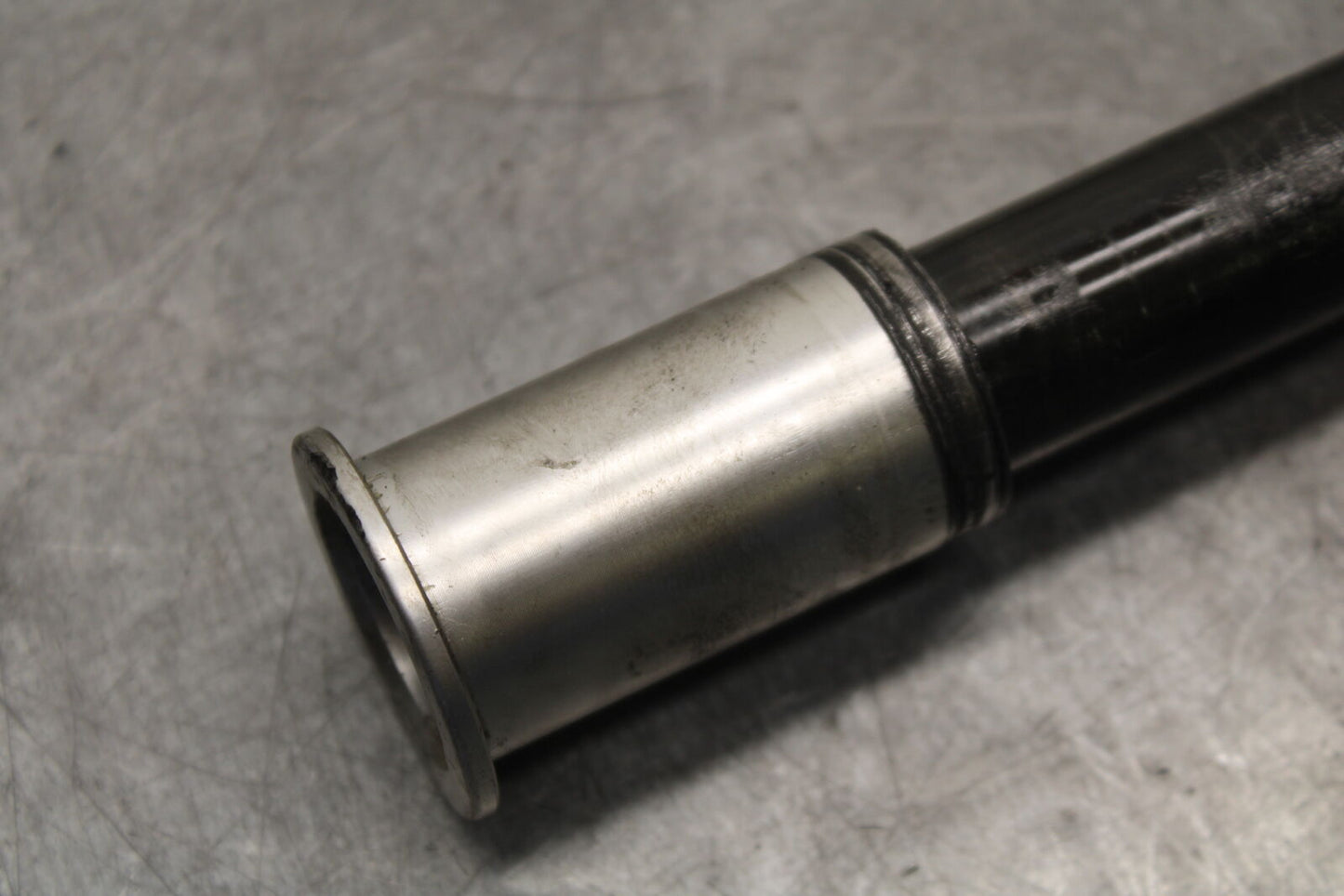 04-05 SUZUKI GSXR600 FRONT WHEEL RIM AXLE PIVOT BOLT 54711-35F10 BB658