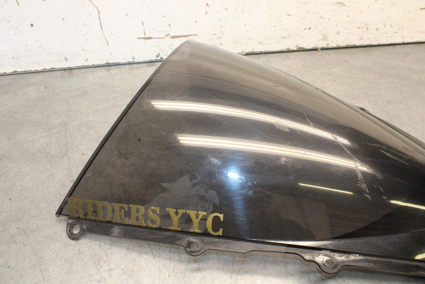 07-08 TRIUMPH DAYTONA 675 FRONT WINDSHIELD WINDSCREEN BB685