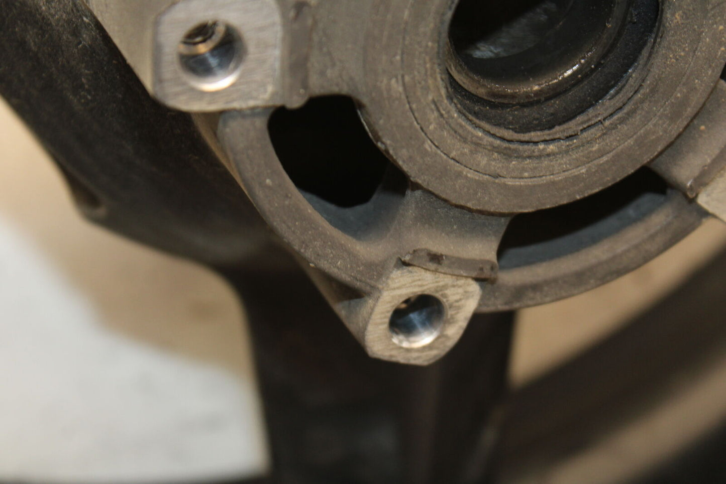 04-05 SUZUKI GSXR600 REAR WHEEL RIM BB658