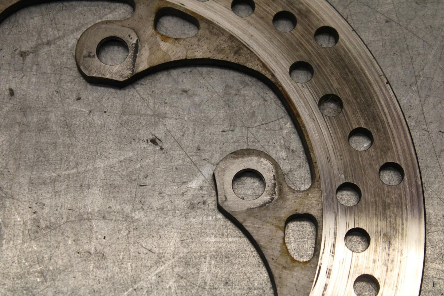 01-03 SUZUKI GSXR600 REAR ROTOR BACK BRAKE DISC 69211-33E10 BB633