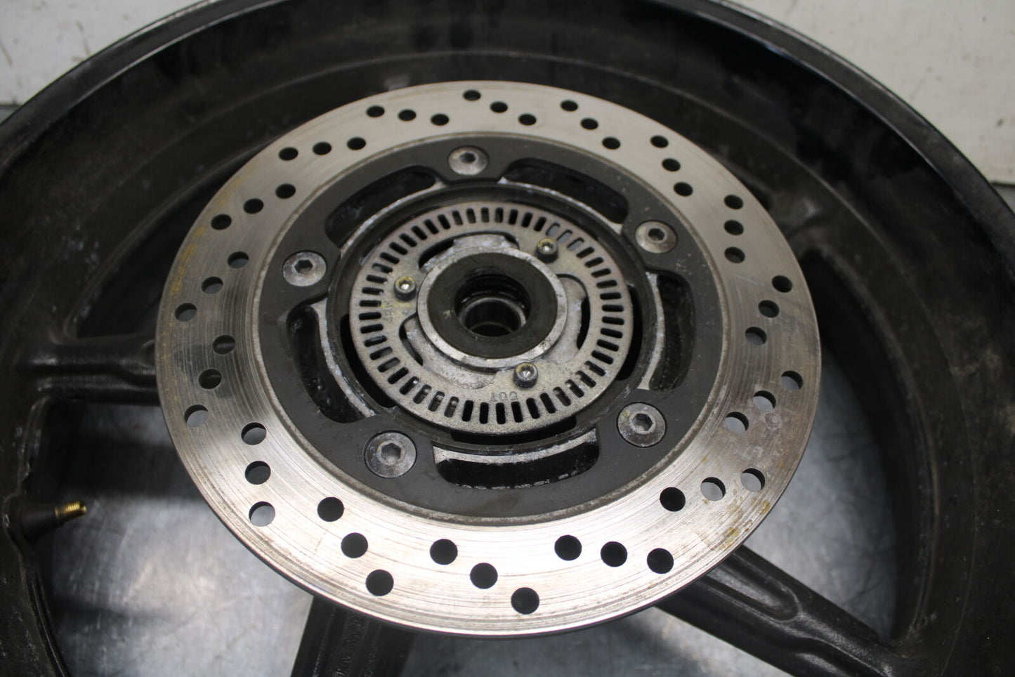 17-24 SUZUKI SV650 REAR WHEEL BACK RIM BB706