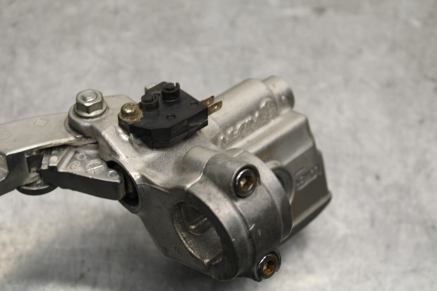 2005 Kawasaki Vulcan 1600 VN1600D Nomad FRONT BRAKE MASTER CYLINDER BB556