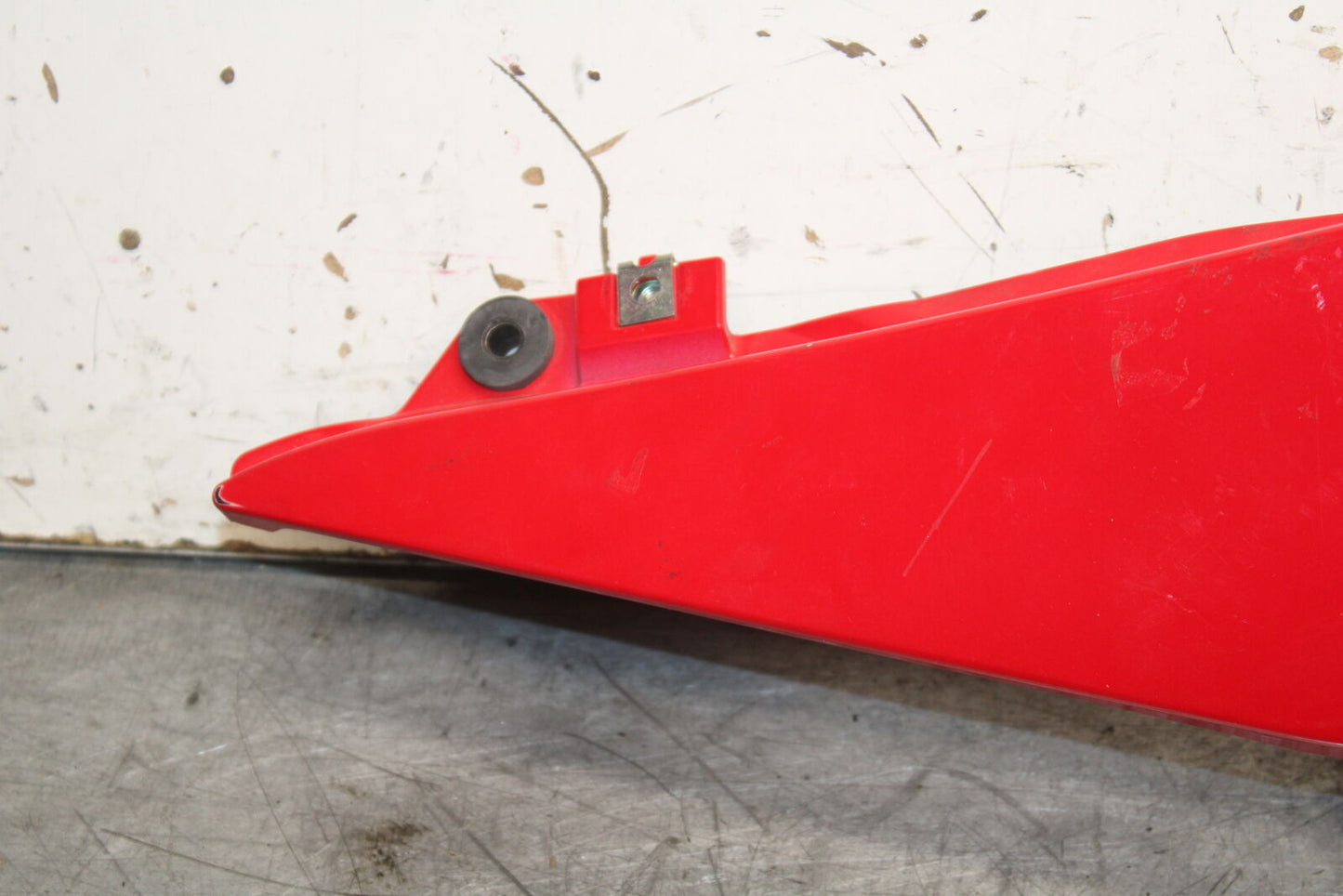 19-24 YAMAHA R3 LEFT REAR BACK TAIL FAIRING COWL SHROUD BB378