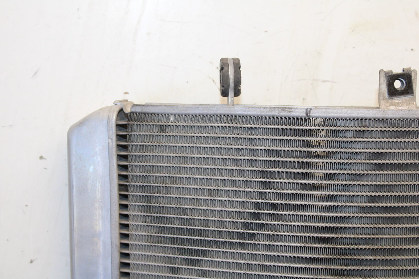 04 SUZUKI GSXR600 ENGINE RADIATOR MOTOR COOLER COOLING RADIATER BB676
