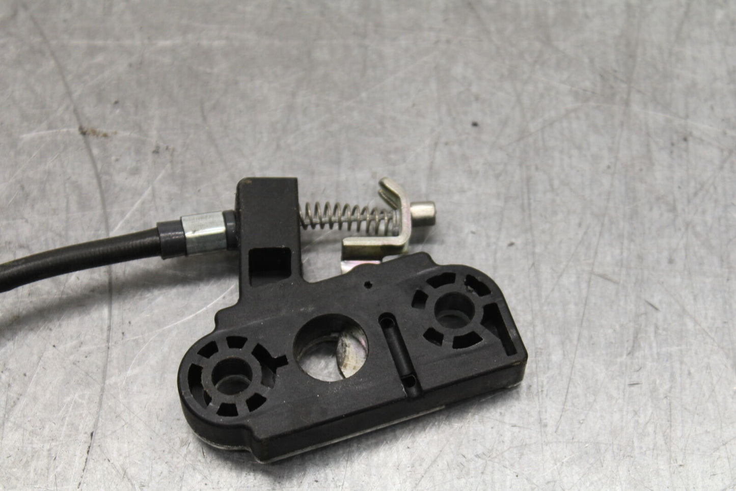 21-24 APRILIA TUONO 660 FACTORY REAR PASSENGER SEAT LATCH LOCK ASSEMBLY BB733