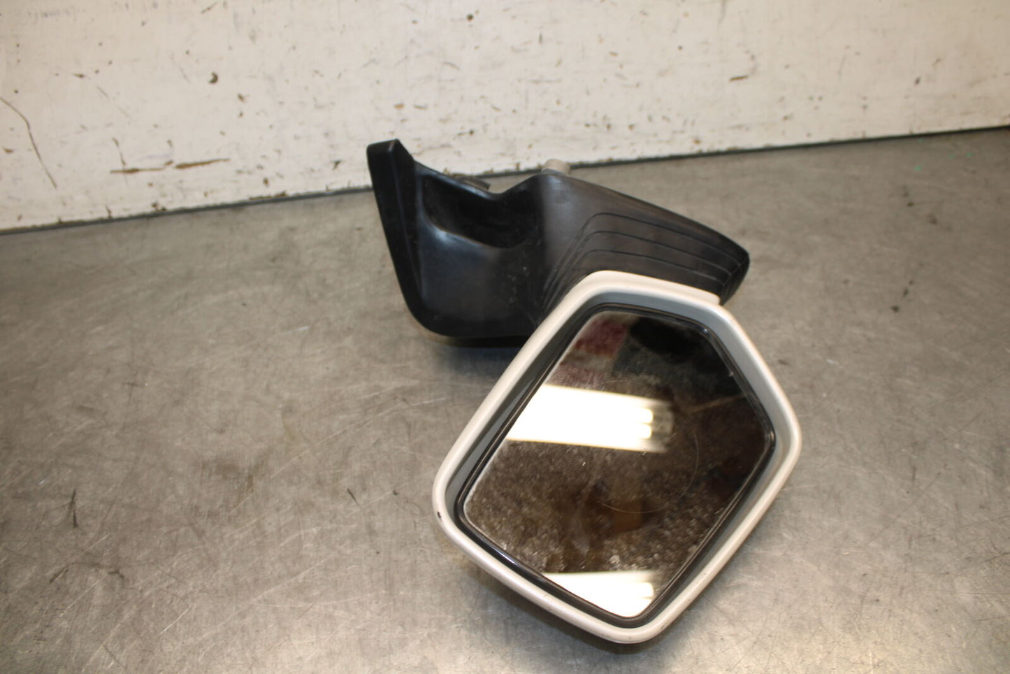 93-00 HONDA GOLDWING 1500 GL1500SE RIGHT SIDE REAR VIEW MIRROR BB700