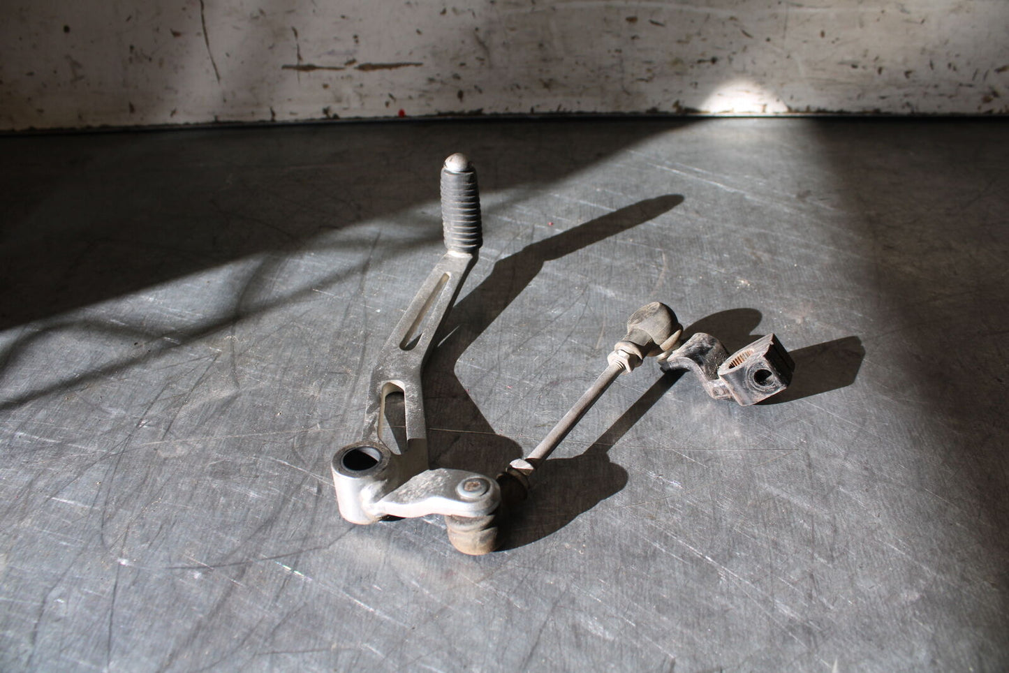 19-22 KAWASAKI Z400 SHIFTER LINKAGE SHIFT LINK PEDAL BB708