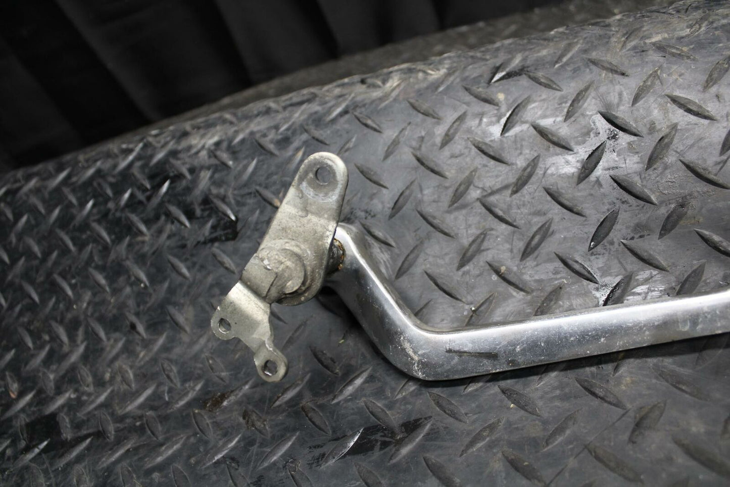 86 SUZUKI GS750ES RIGHT REARSET BRAKE FOOT PEDAL BB233