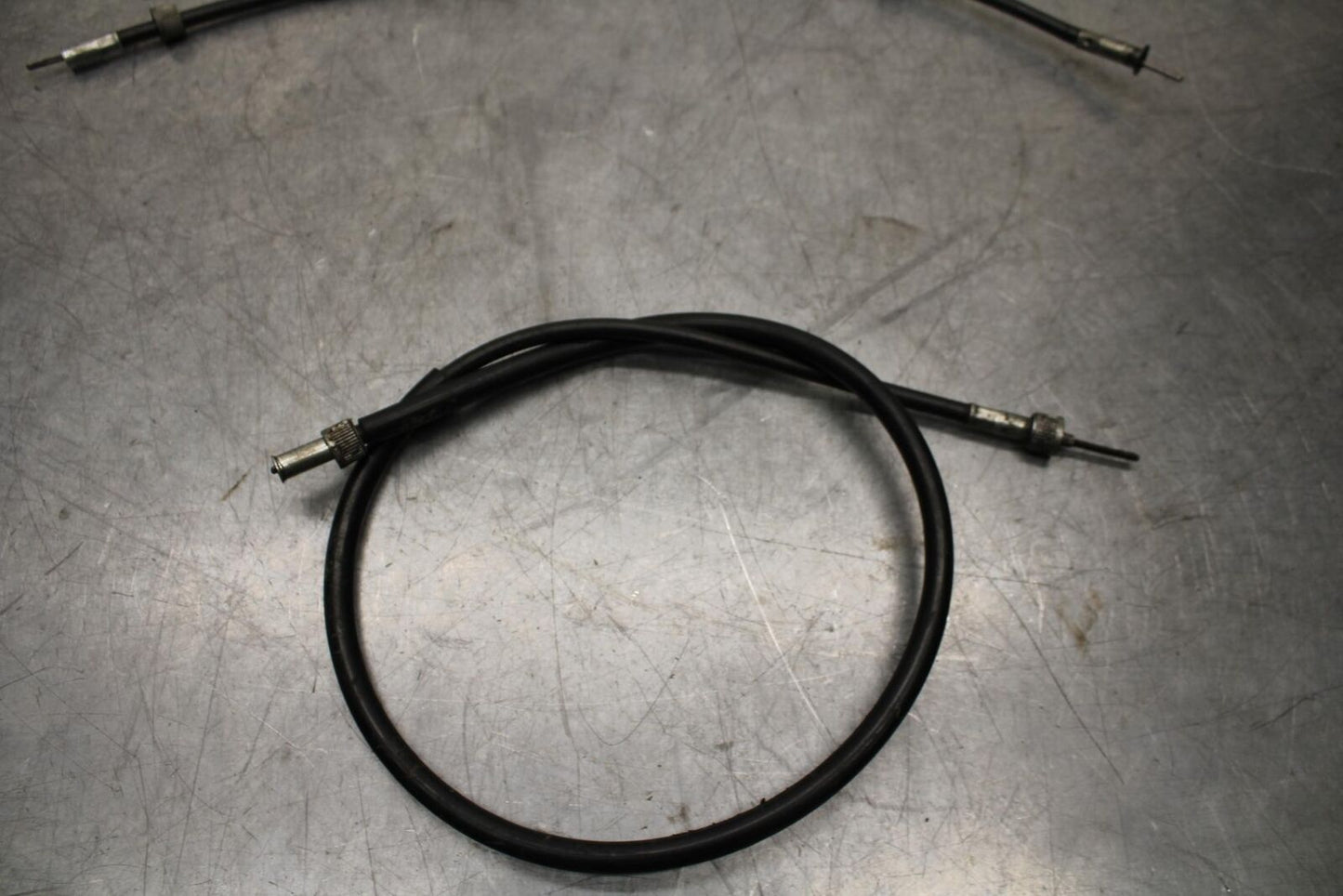 1977 Yamaha XS750 SPEEDOMETER AND TACHOMETER CABLE SPEEDO LINE bb554