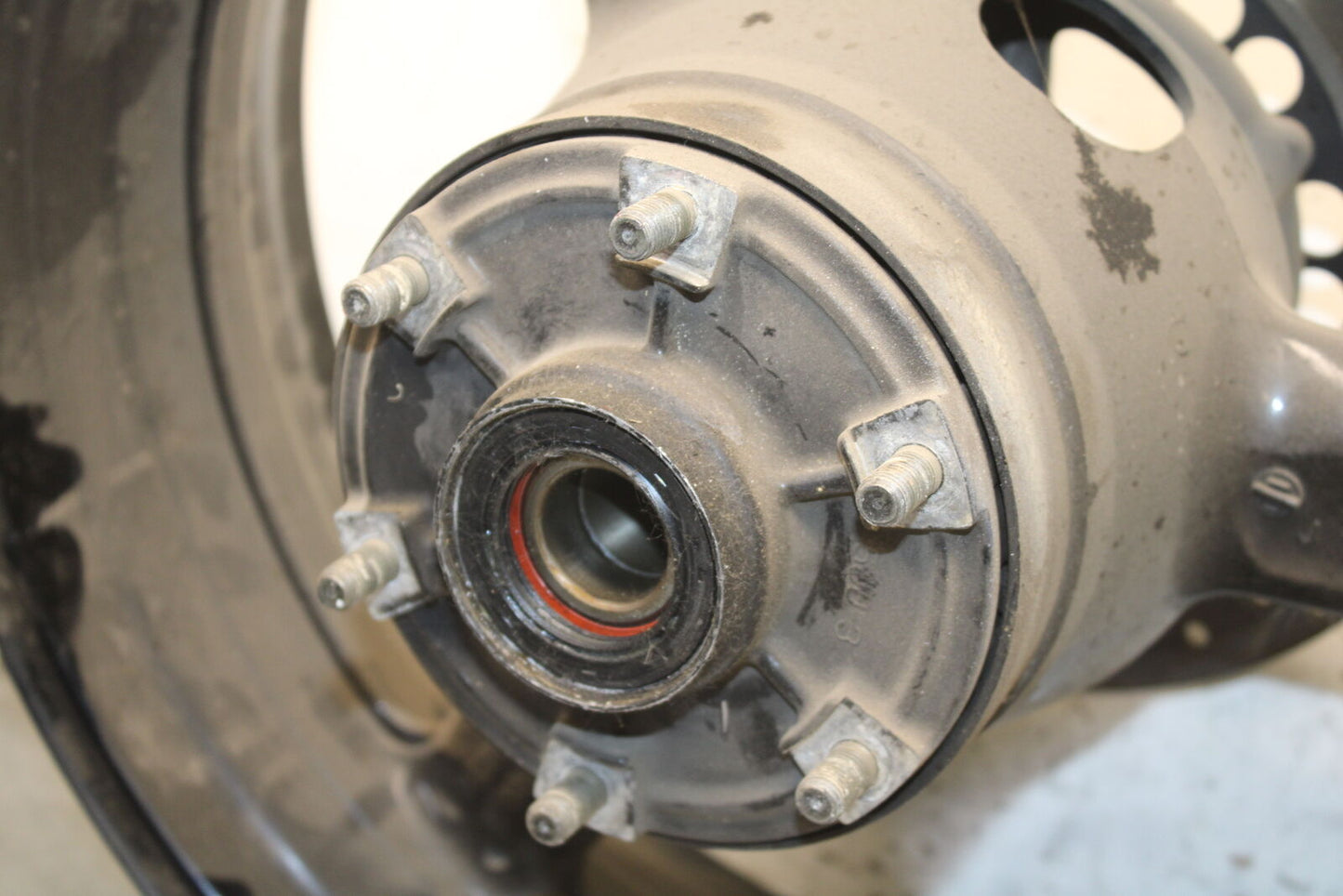 91-93 YAMAHA FZR1000 REAR WHEEL BACK RIM BB28