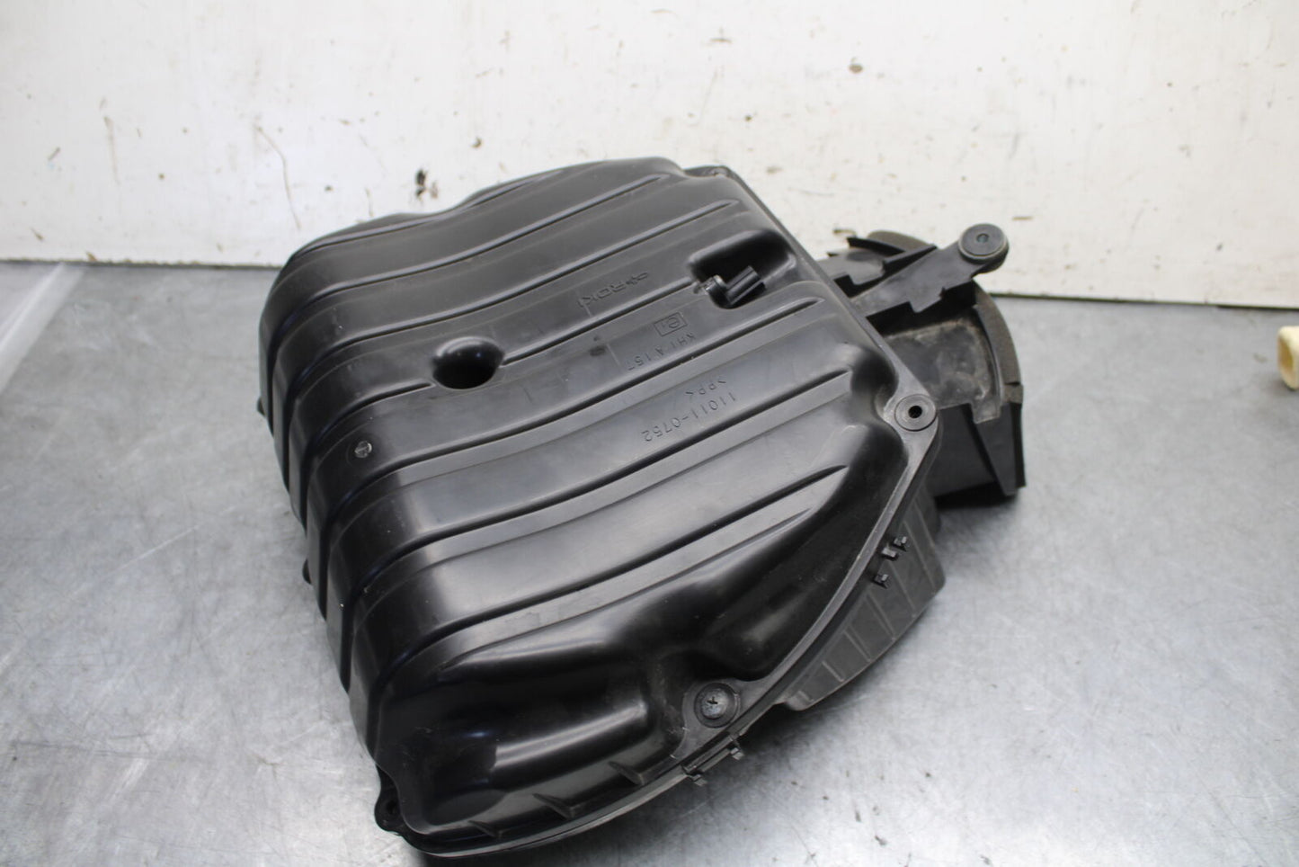 13-18 KAWASAKI NINJA ZX6R AIRBOX AIR INTAKE FILTER BOX 11010-0893 BB666