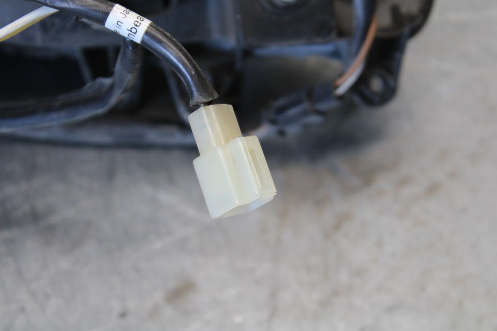 03-07 SUZUKI SV1000S FRONT HEADLIGHT HEAD LIGHT LAMP BB657