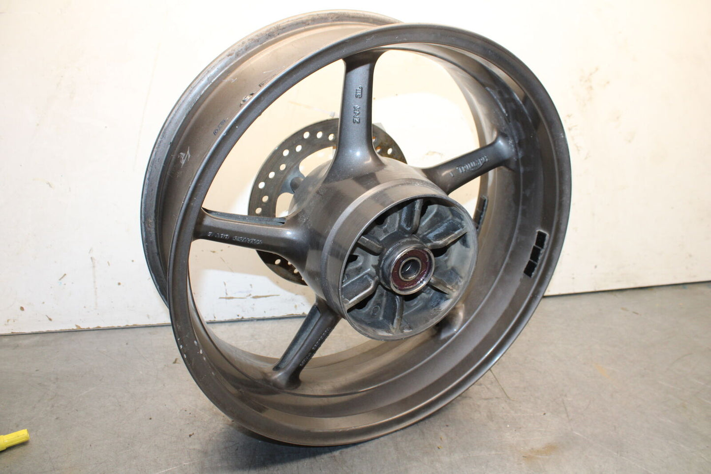 09-11 TRIUMPH DAYTONA 675 REAR RIM WHEEL DISC ROTOR BB652