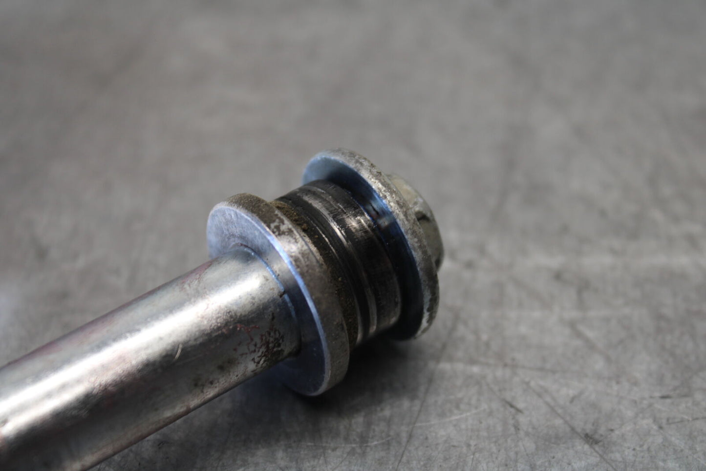19-22 KAWASAKI Z400 FRONT WHEEL RIM AXLE PIVOT BOLT BB708