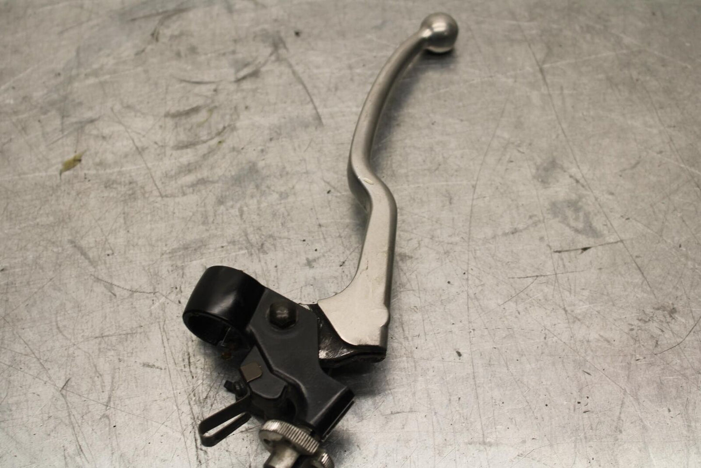 1999 Suzuki GSXR600 CLUTCH PERCH MOUNT WITH LEVER 57500-40F11 BB580