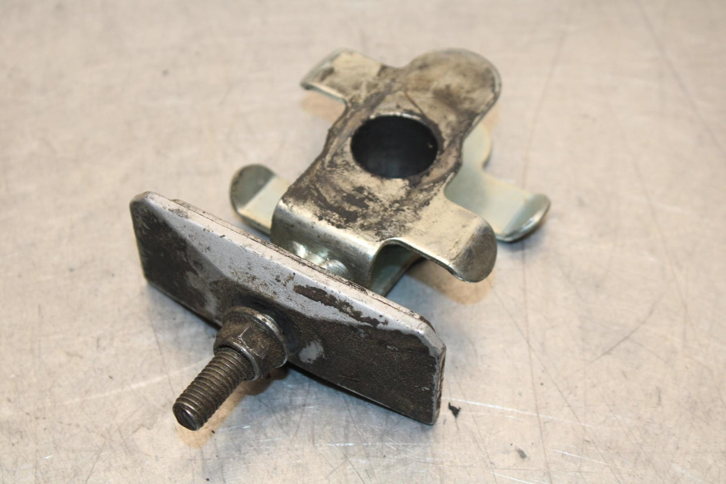 2006 Suzuki SV650S SWINGARM CHAIN TENSIONER ADJUSTMENT BRACKETS BB65