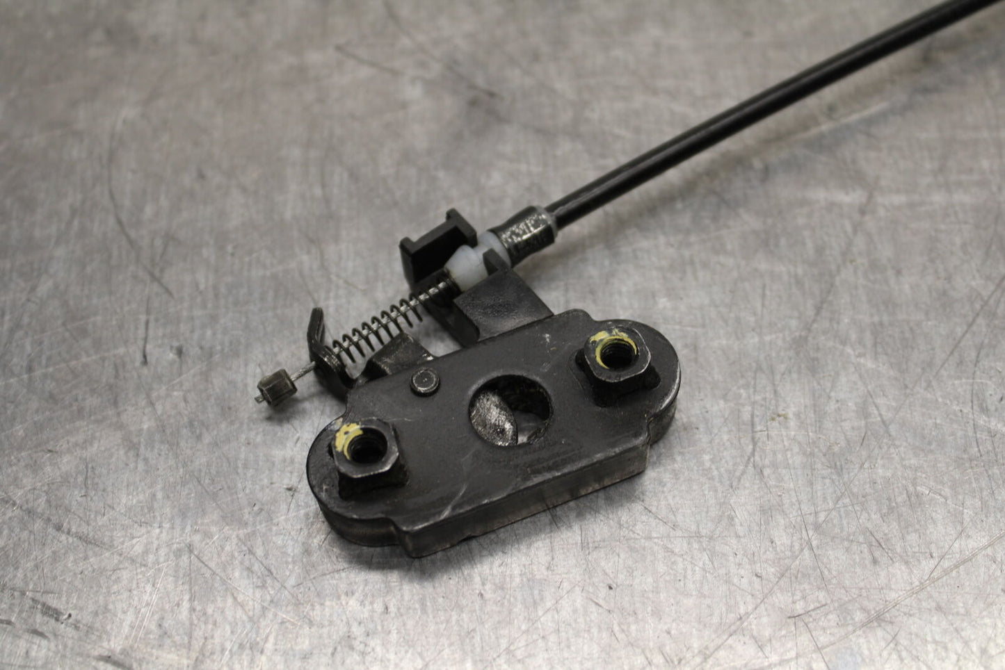 17-24 KTM 390 DUKE REAR PASSENGER SEAT LATCH LOCK ASSEMBLY BB734