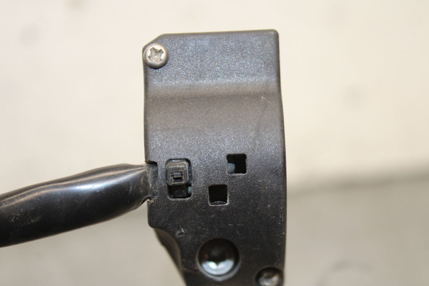 21-24 KTM 890 ADVENTURE R RIGHT CLIP ON HANDLE KILL OFF START SWITCH BB723