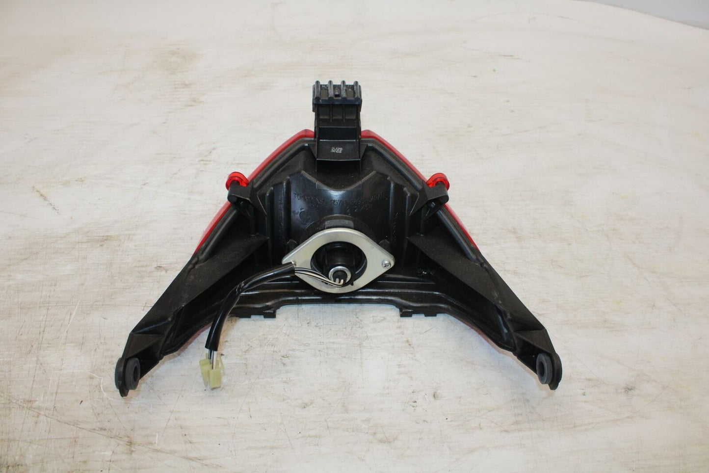 07-12 SUZUKI BANDIT 650F REAR TAIL TAILLIGHT BACK BRAKE LIGHT BB280