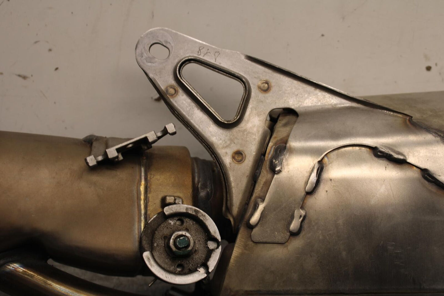 15-19 APRILIA RSV4 RF EXHAUST PIPE MUFFLER SLIP ON CAN SILENCER BB611