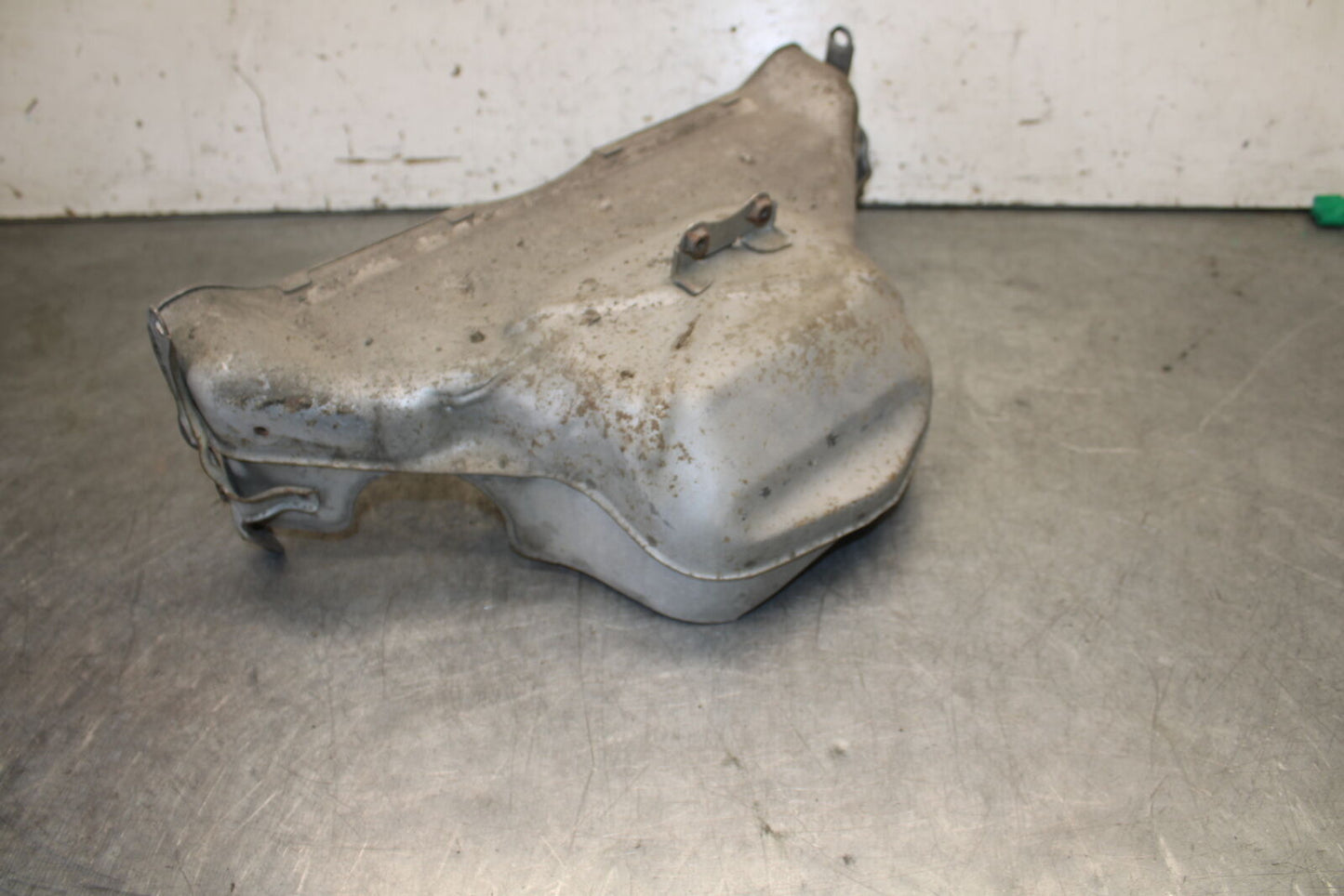 93-00 HONDA GOLDWING 1500 GL1500SE EXHAUST COLLECTOR CHAMBER GUARD BB700