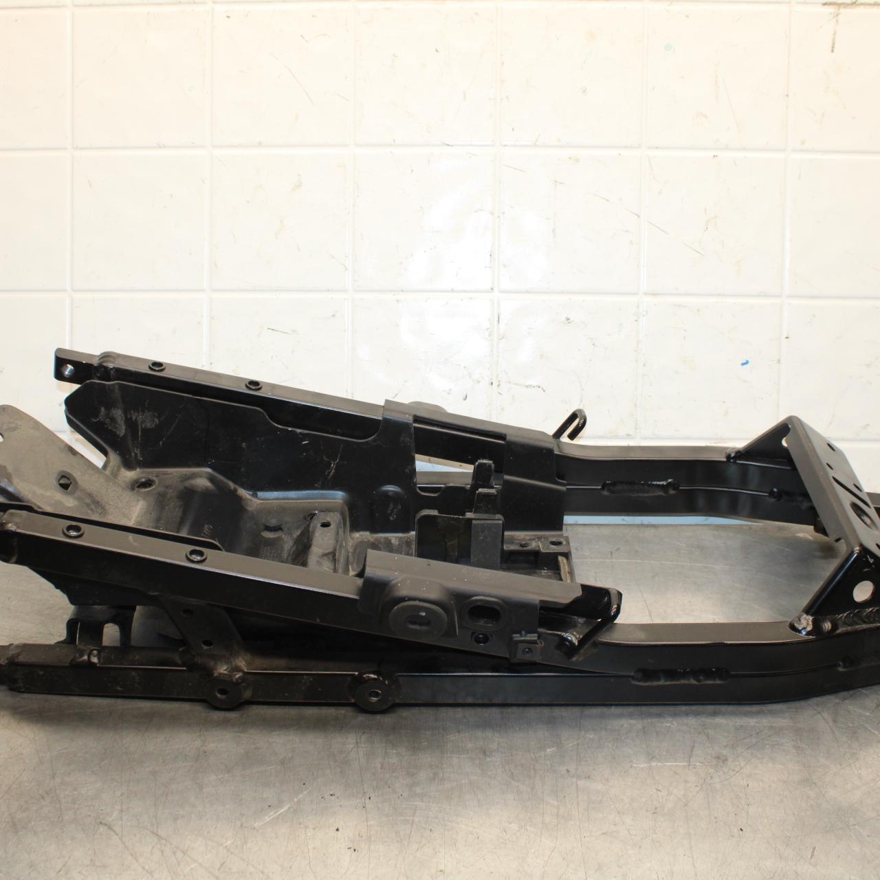 20 SUZUKI GSXR 1000 REAR SUBFRAME BACK SUB FRAME BB597
