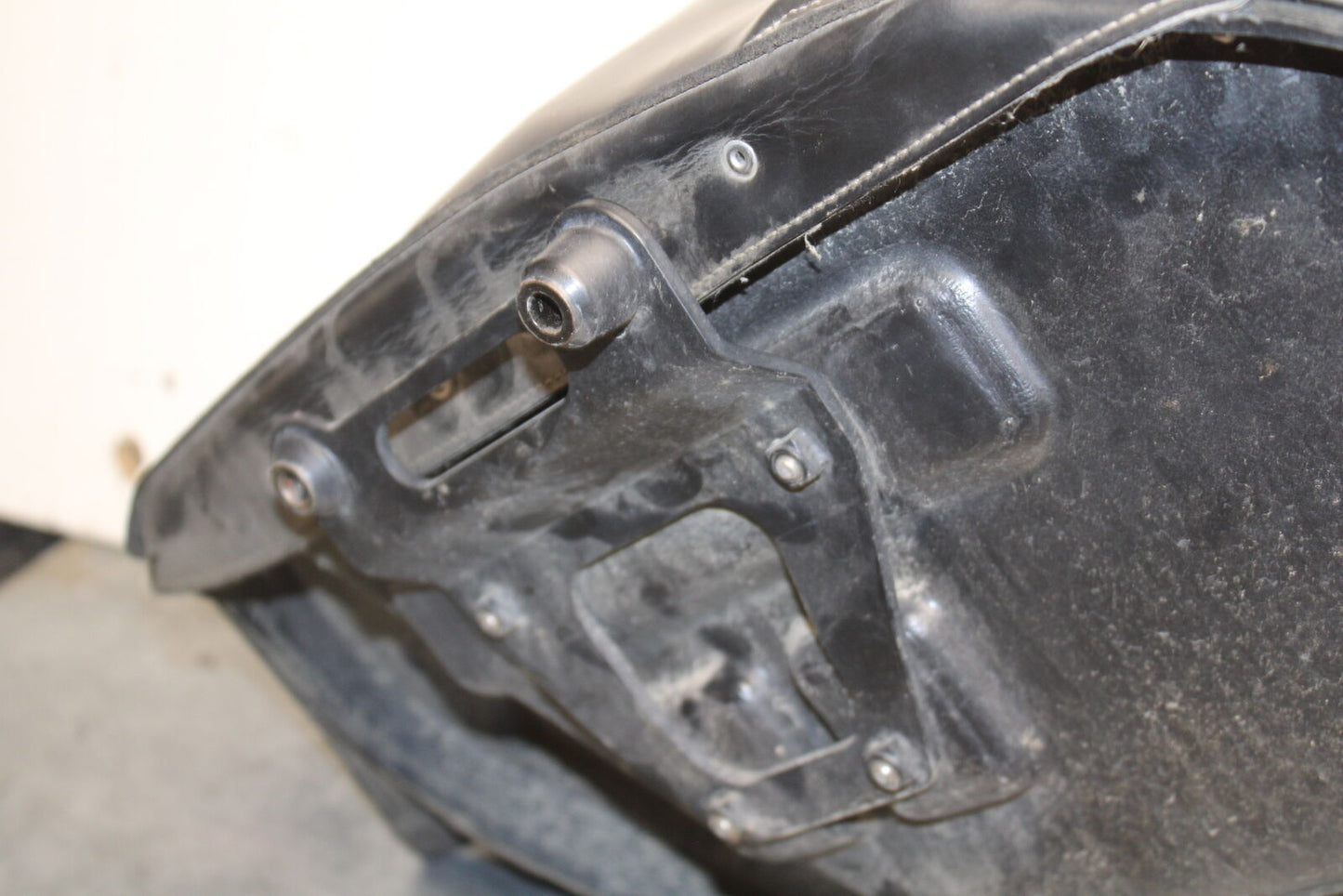 14-16 TRIUMPH AMERICA LT SIDE CARGO LUGGAGE SADDLEBAG BAG COMPARTMENT BB720