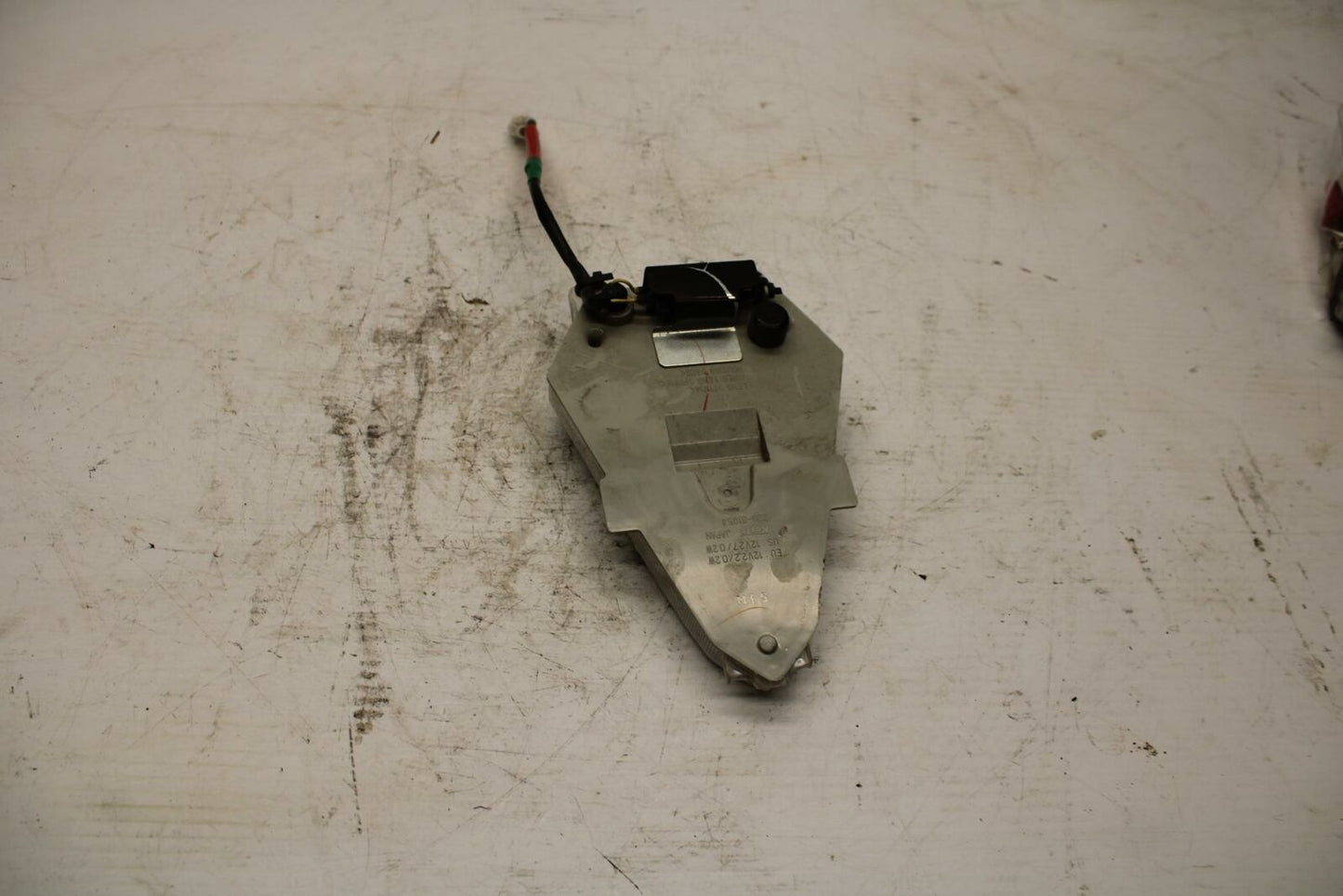 08-17 YAMAHA YZF R6 REAR TAIL TAILLIGHT BACK BRAKE LIGHT BB354