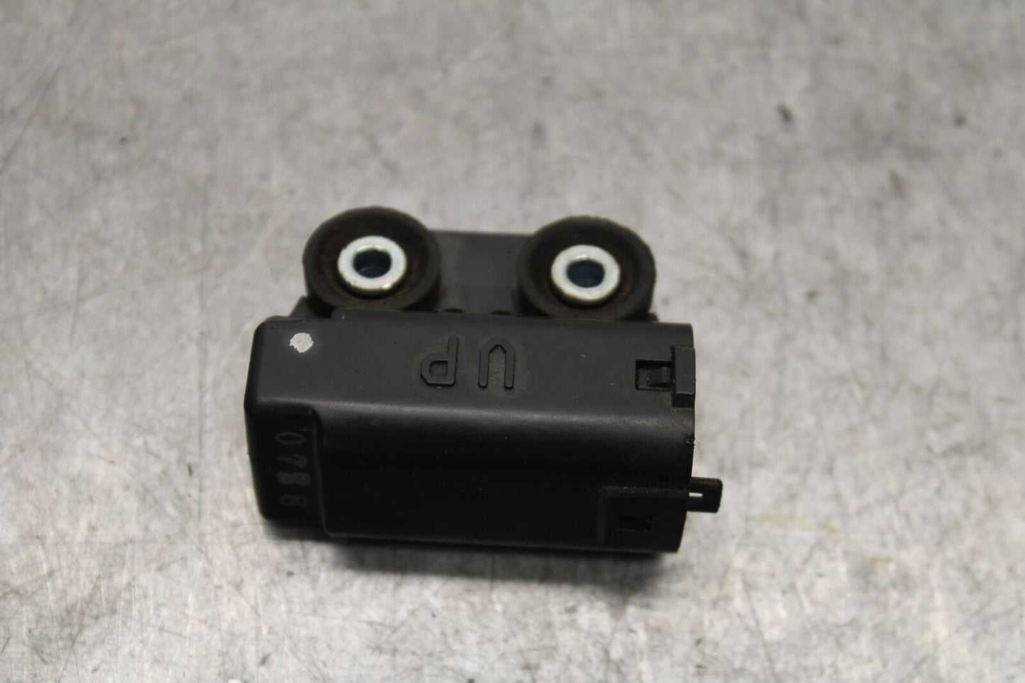 19-21 TRIUMPH SPEED TWIN 1200 TIP OVER ANGLE CRASH SENSOR SWITCH T2502455 BB653