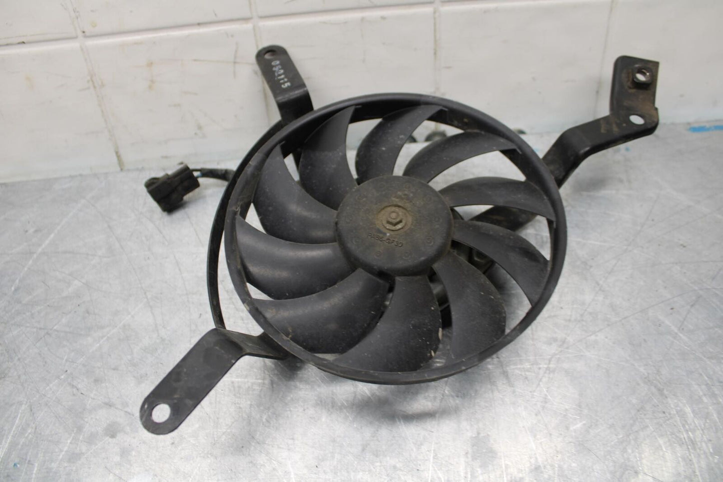 14-15 TRIUMPH STREET TRIPLE R ENGINE RADIATOR COOLING FAN BB441