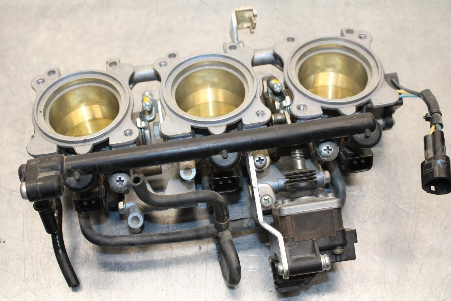 2012 Triumph Daytona 675R MAIN FUEL INJECTORS / THROTTLE BODIES BB589