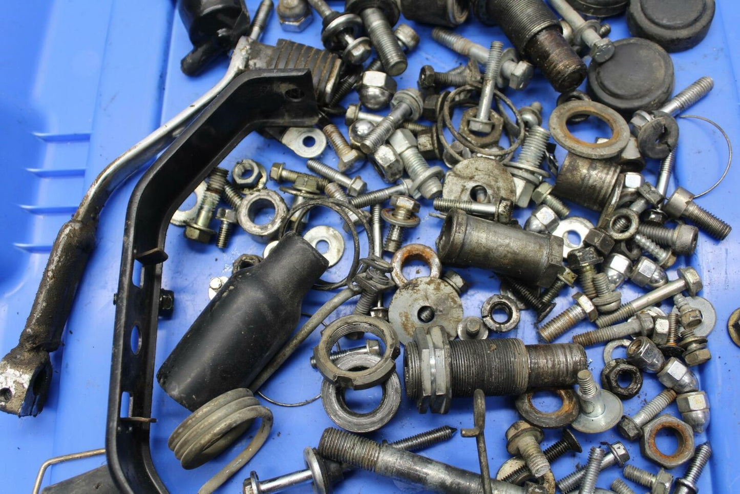 84-87 HONDA GOLDWING 1200 ENGINE MOUNTING BOLTS HARDWARE MOTOR SCREWS BB406