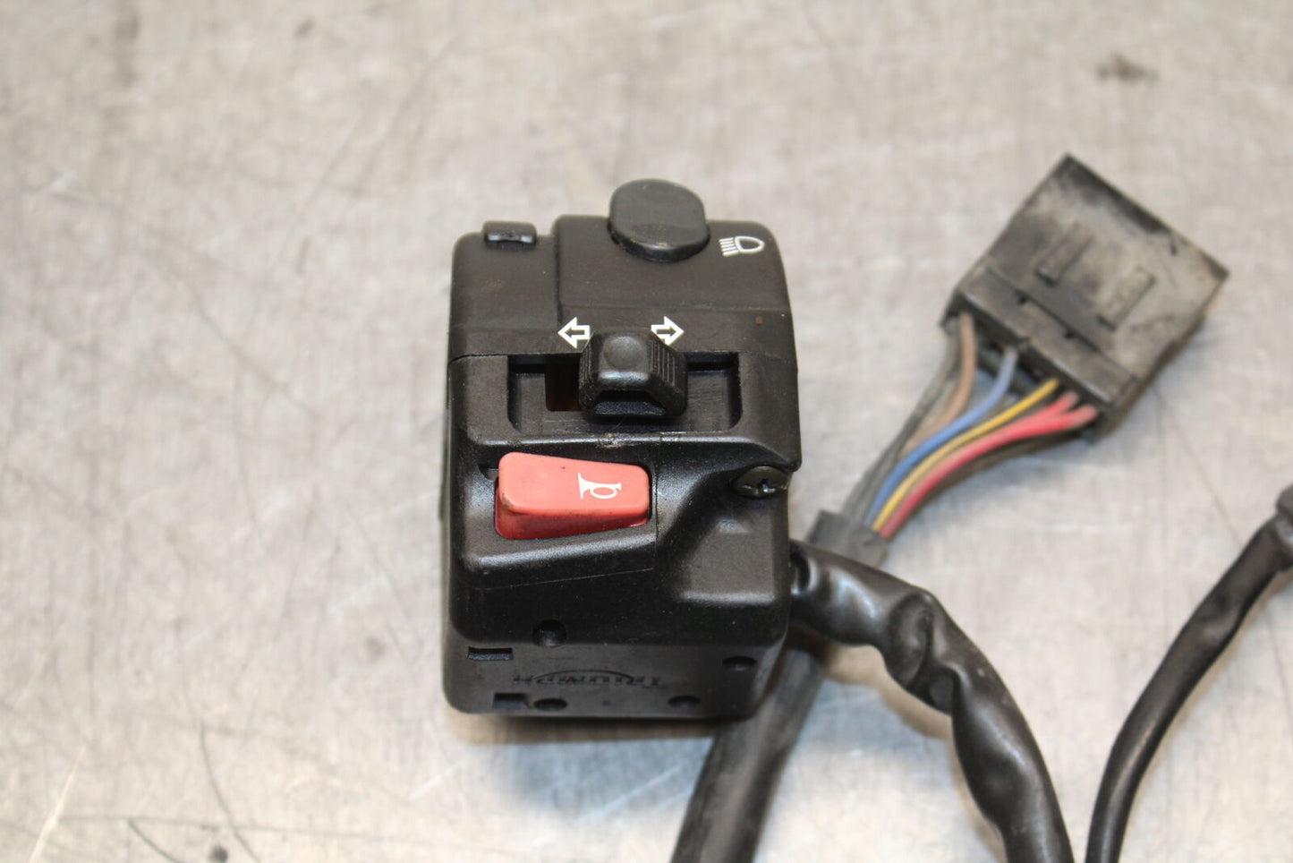 03-04 TRIUMPH DAYTONA 600 LEFT CLIP ON HANDLE HORN SIGNALS SWITCH SWITCHES BB745