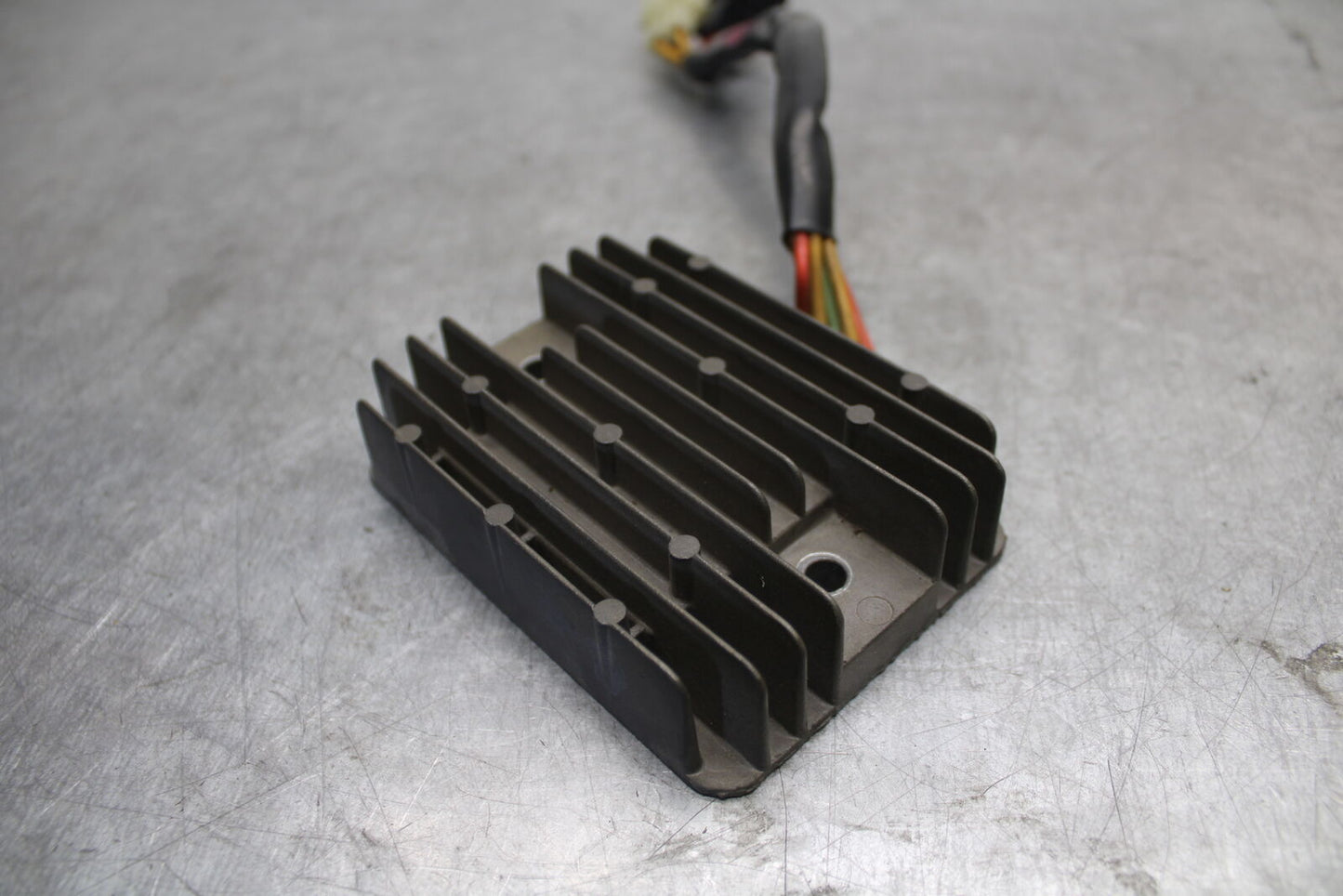 06-07 DUCATI MONSTER 695 OEM RECTIFIER VOLTAGE REGULATOR BB674