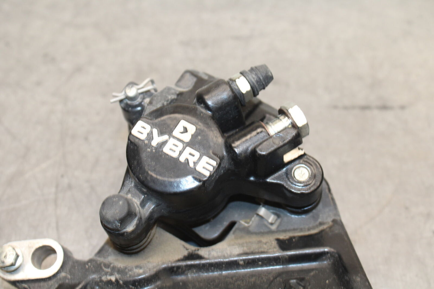 13-16 KTM 390 DUKE REAR BACK BRAKE CALIPER W MOUNT BRACKET BB748